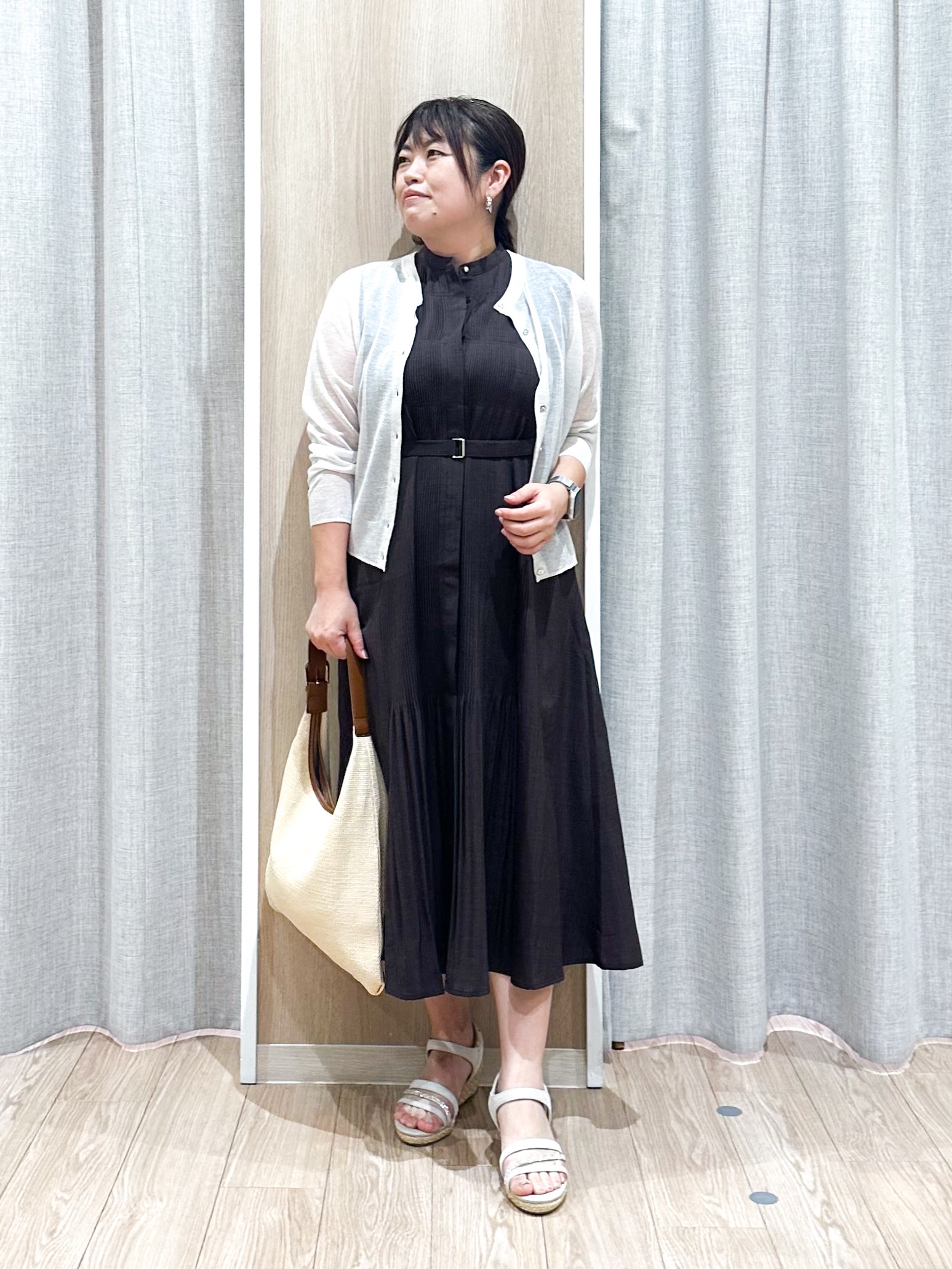 naoさんの「grove｜高評価！【洗える/名品】大人の透け感、シアーカーディガン」を使ったコーディネート
