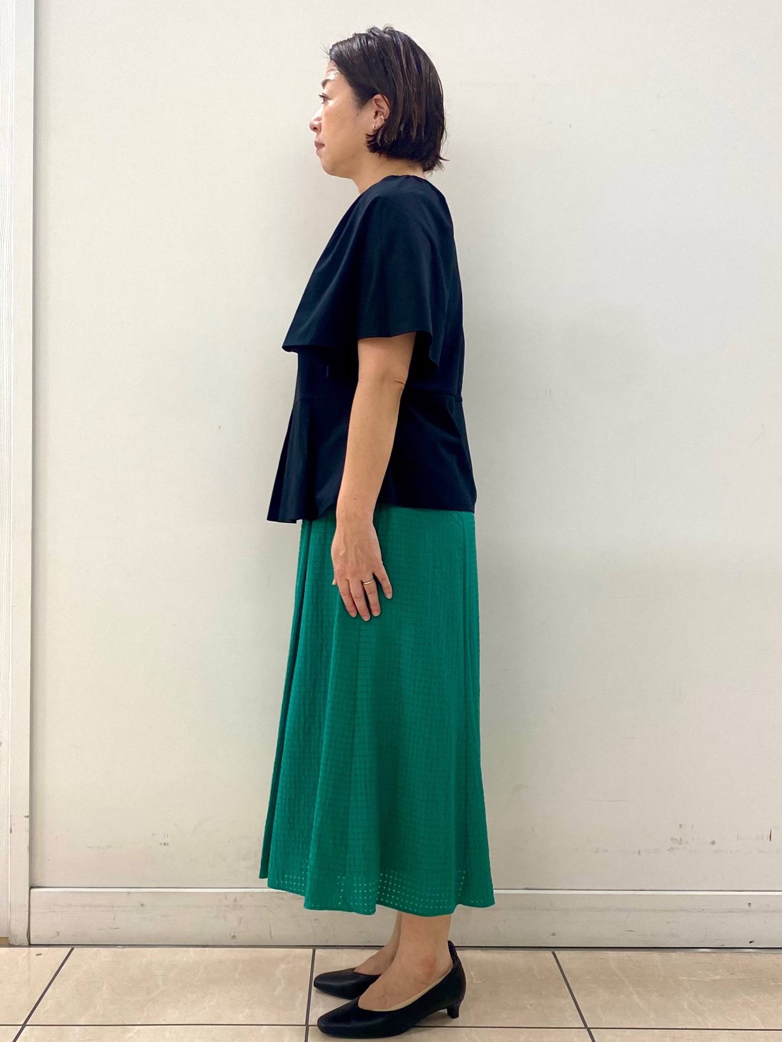 ksmさんの「Reflect｜【UVカット／接触冷感／吸水速乾】フレアスリーブペプラムカットソー」を使ったコーディネート