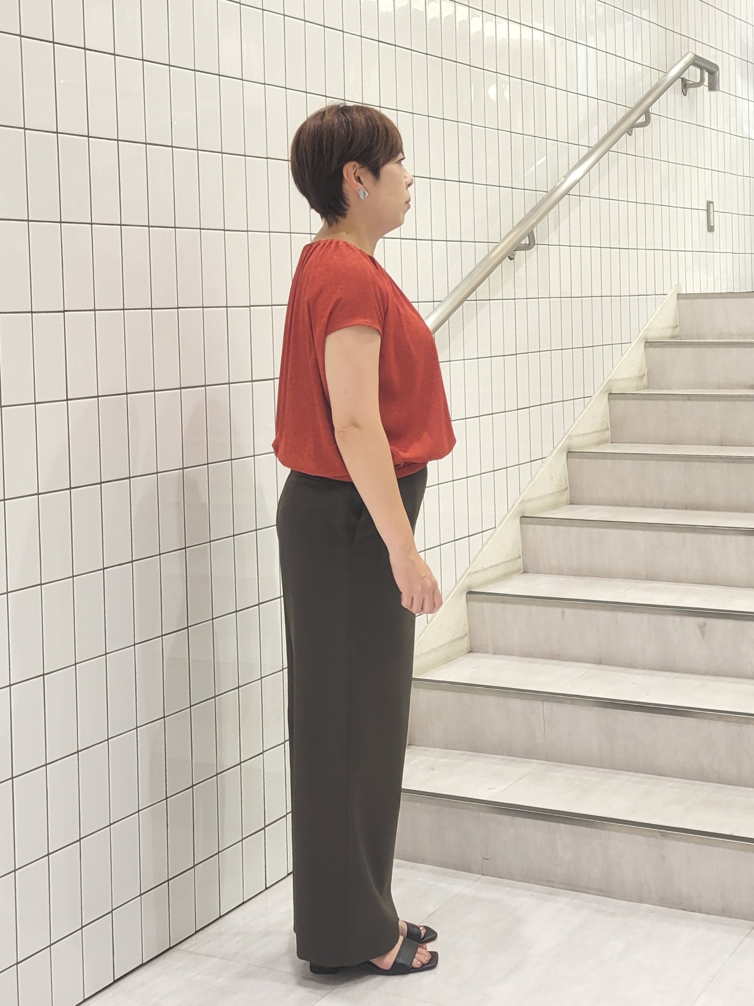 tomoさんの「COUP DE CHANCE｜【手洗い可／日本製】フレンチスリーブトップス」を使ったコーディネート