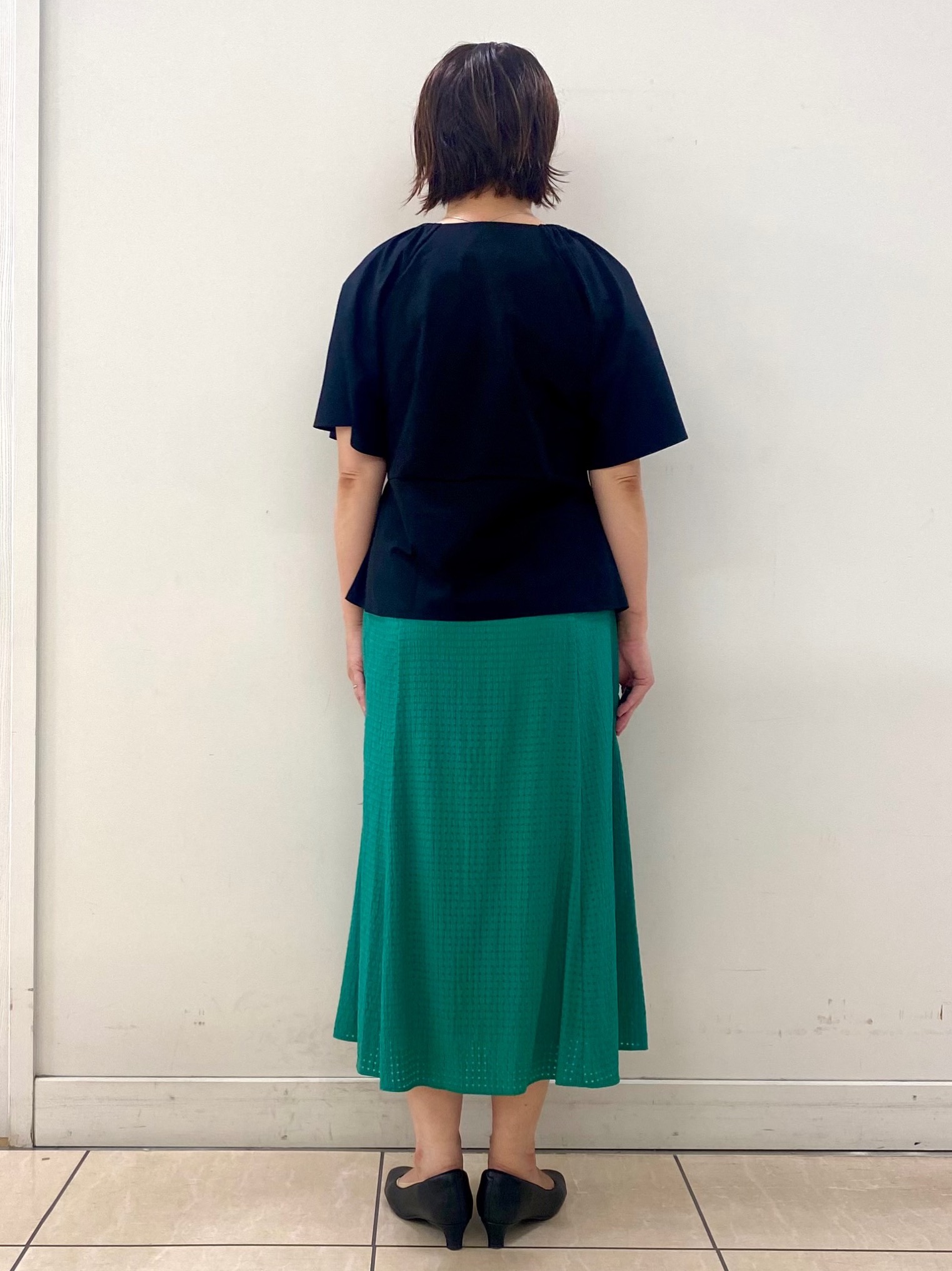 ksmさんの「Reflect｜【UVカット／接触冷感／吸水速乾】フレアスリーブペプラムカットソー」を使ったコーディネート