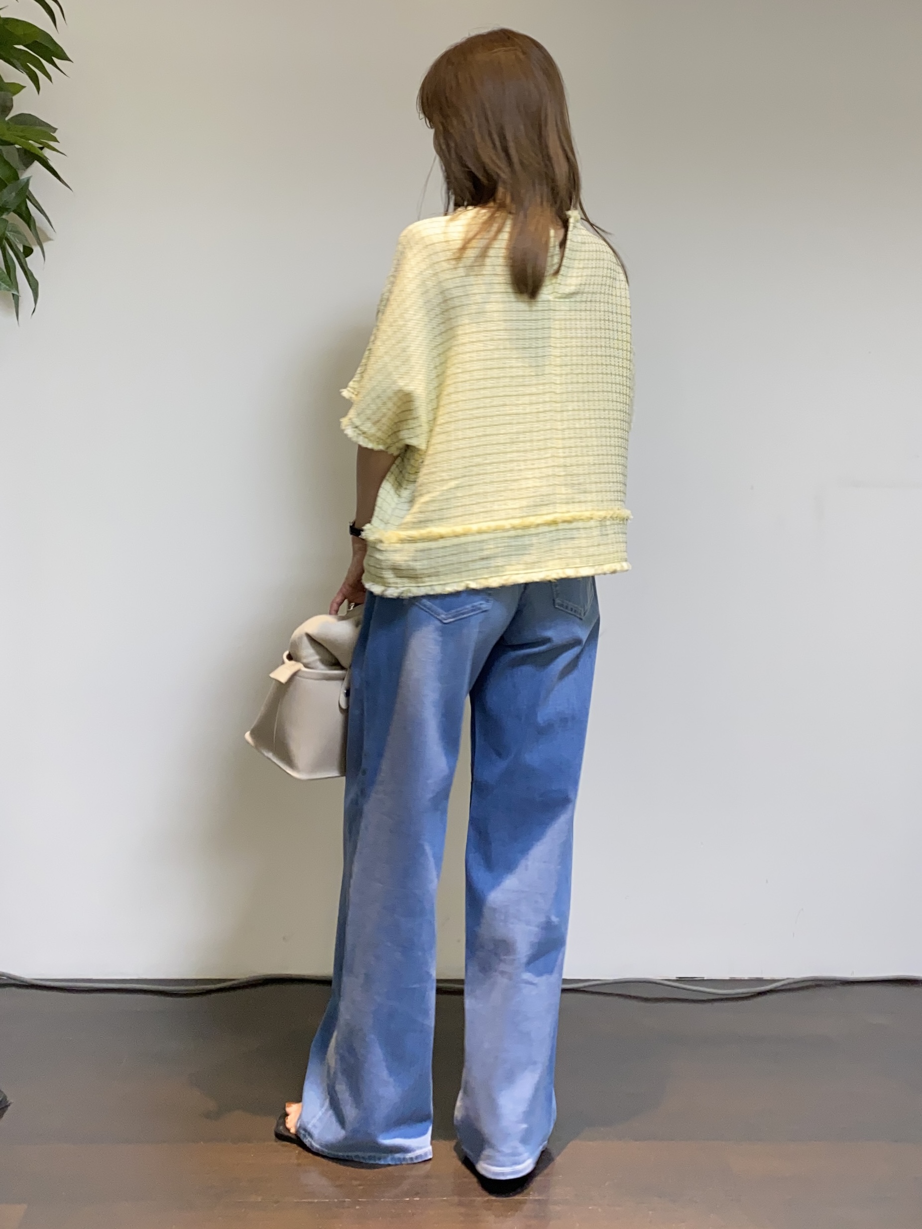 tomoさんの「UNTITLED｜◆ファンシーツイードブラウス」を使ったコーディネート