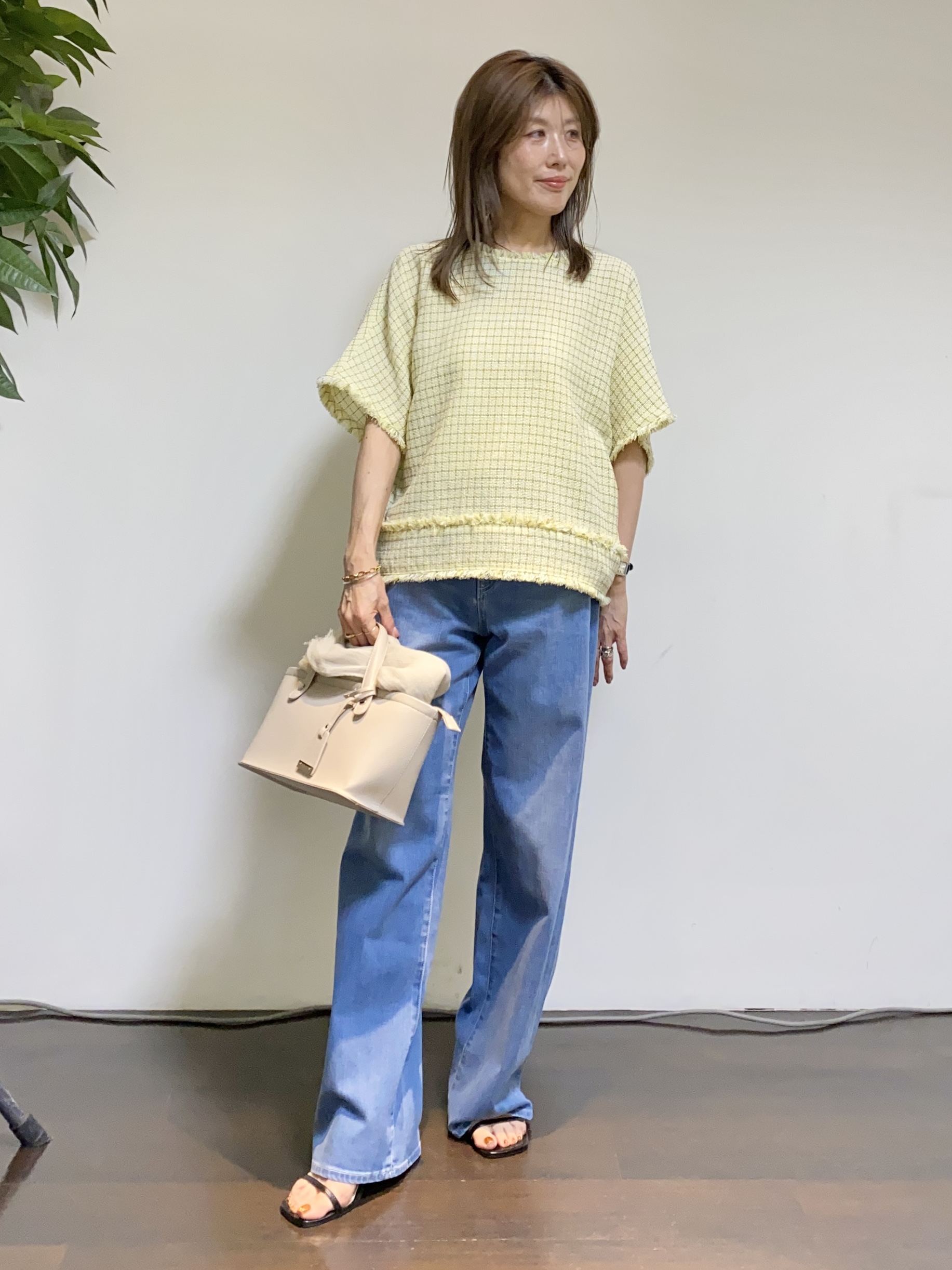 tomoさんの「UNTITLED｜◆ファンシーツイードブラウス」を使ったコーディネート
