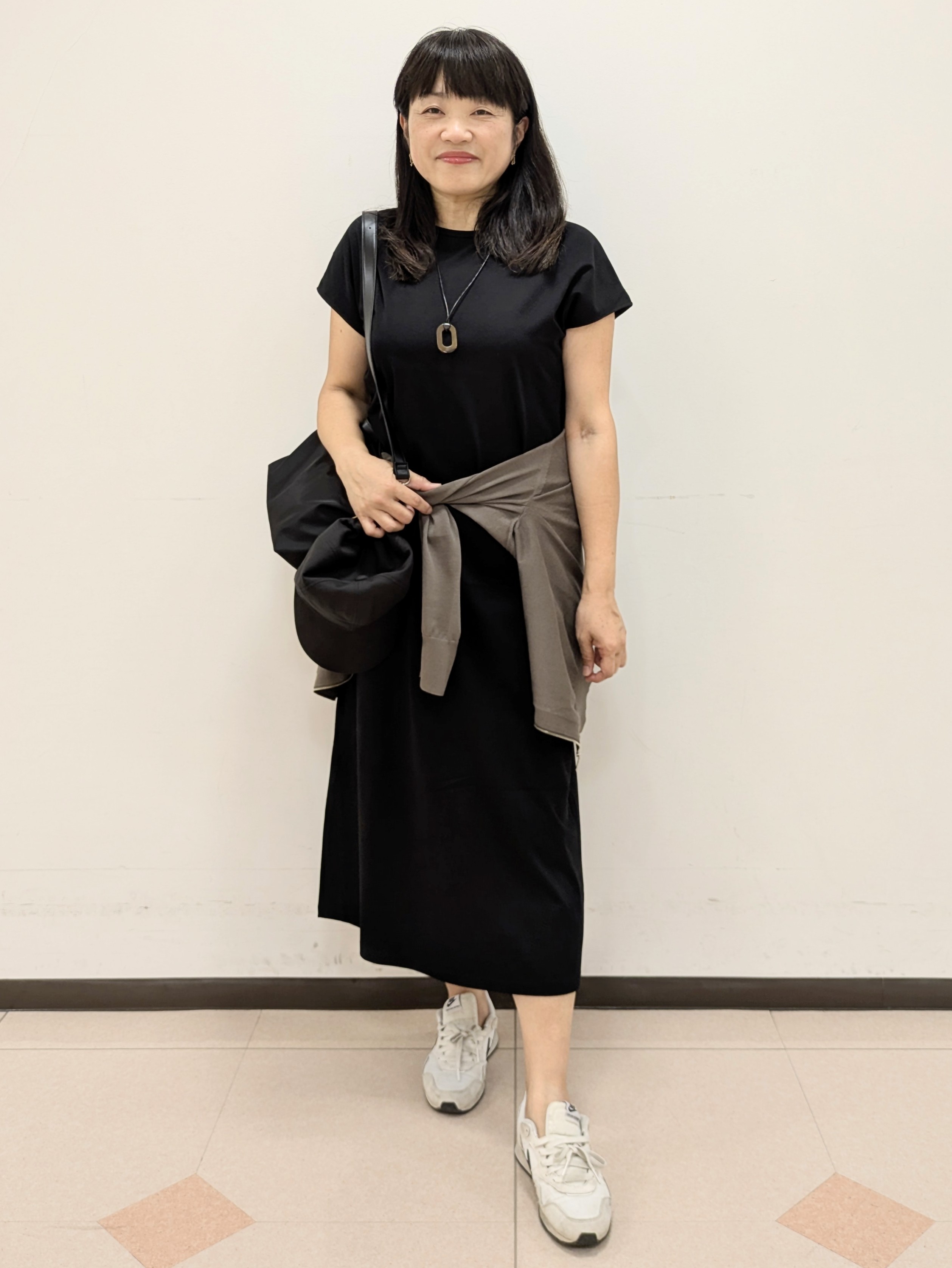 ともさんの「UNTITLED｜【アンサンブル可/日除け・冷房対策】シアーレーヨンZIPカーディガン」を使ったコーディネート