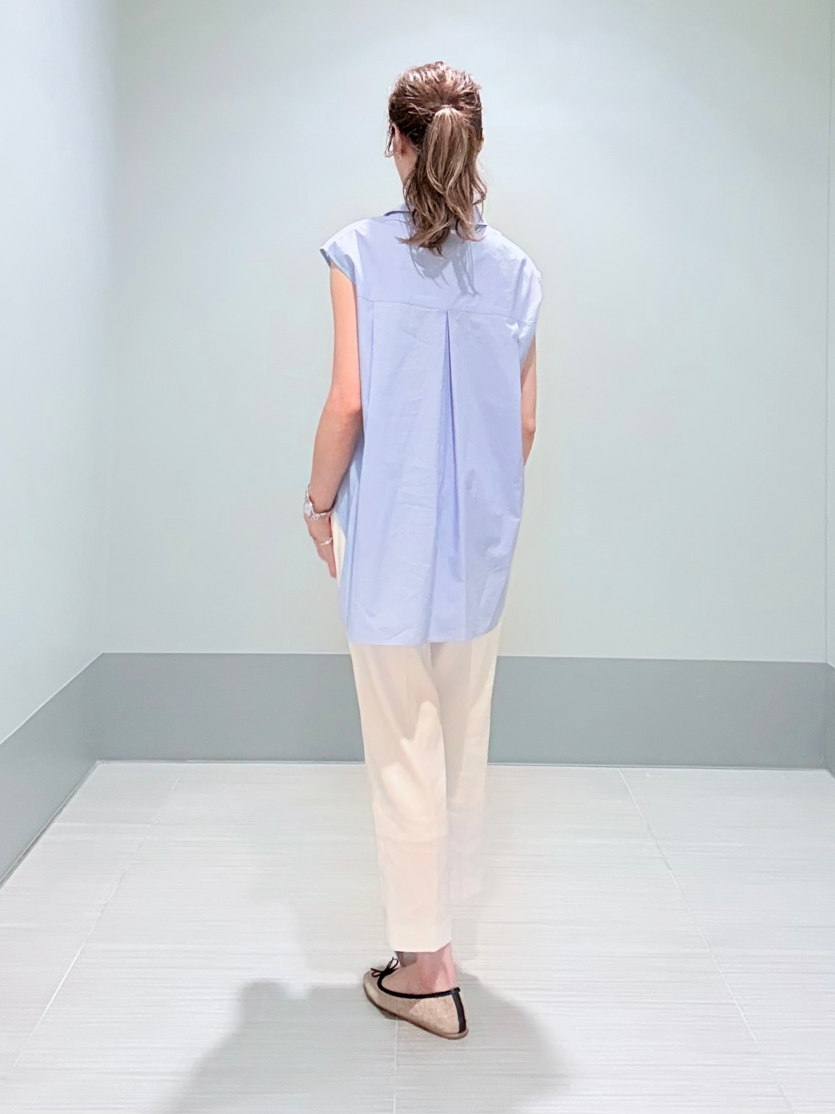Yamaさんの「DRESSTERIOR｜フレンチスリーブ スキッパーブラウス」を使ったコーディネート