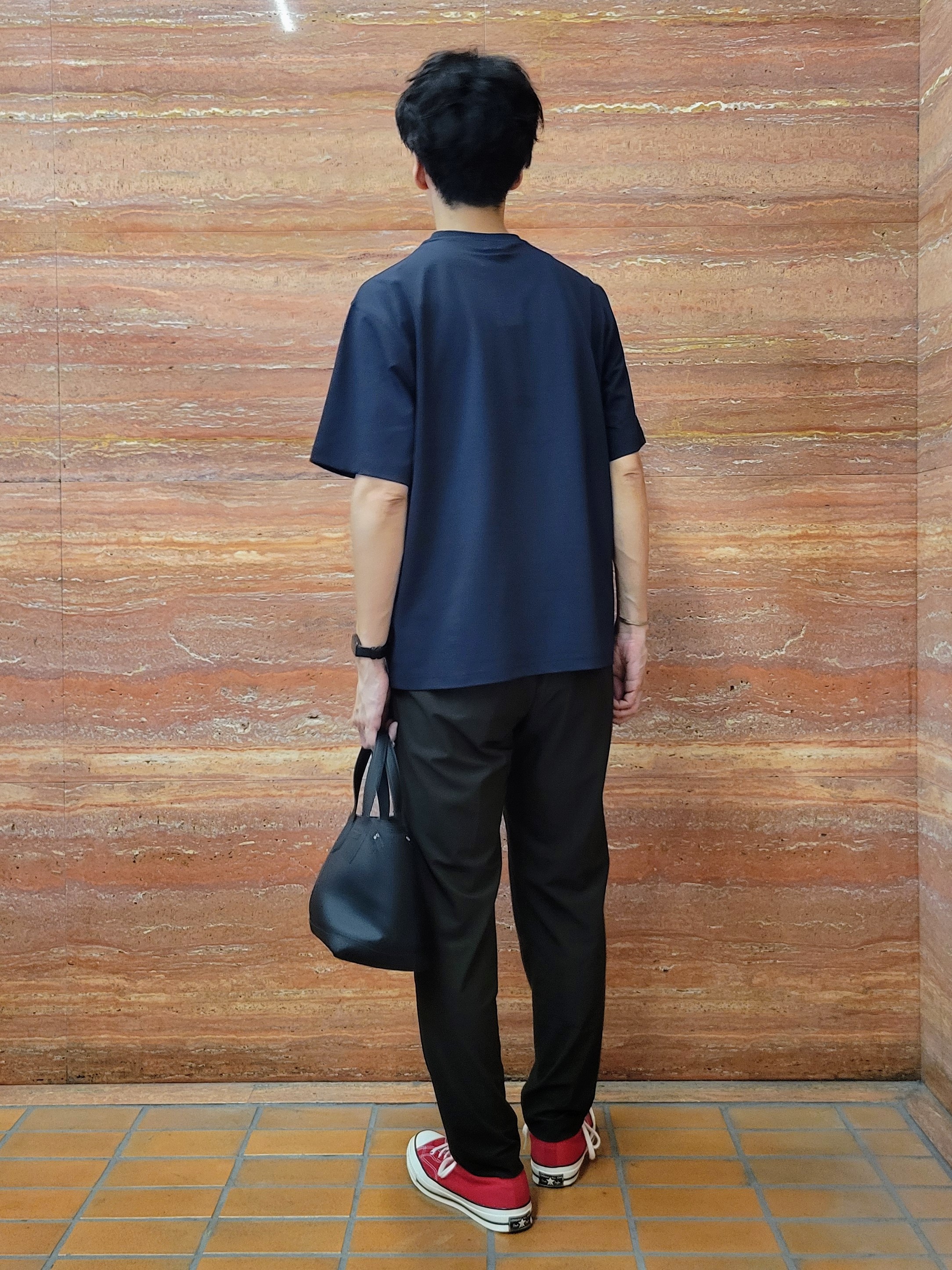 piroyaさんの「TAKEO KIKUCHI｜【汗染み軽減/接触冷感】フェイクレイヤード ワンポイント刺繍Ｔシャツ」を使ったコーディネート
