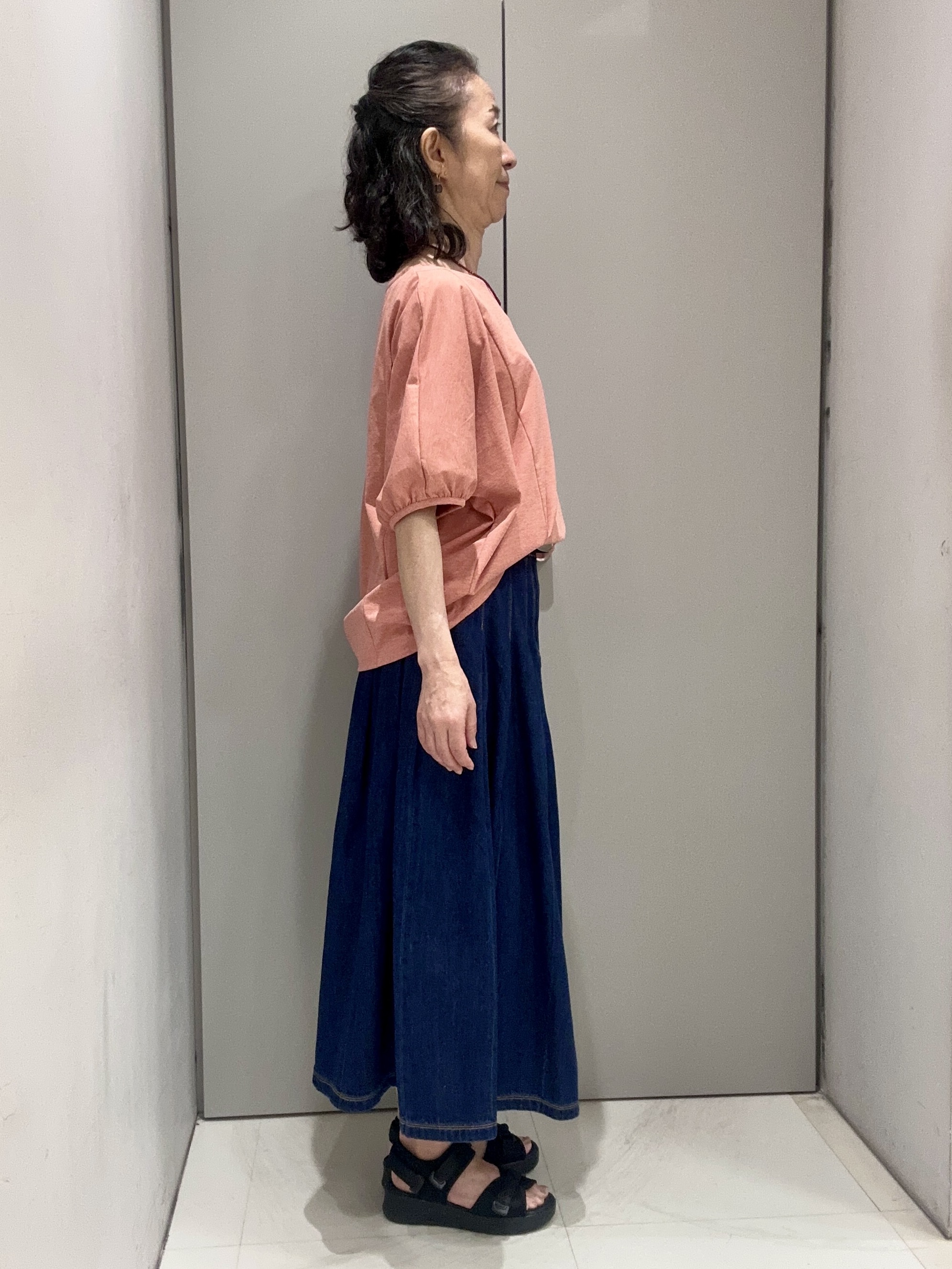 Kouさんの「Reflect｜【UVカット／接触冷感／吸水速乾】ギャザースリーブカットソー」を使ったコーディネート
