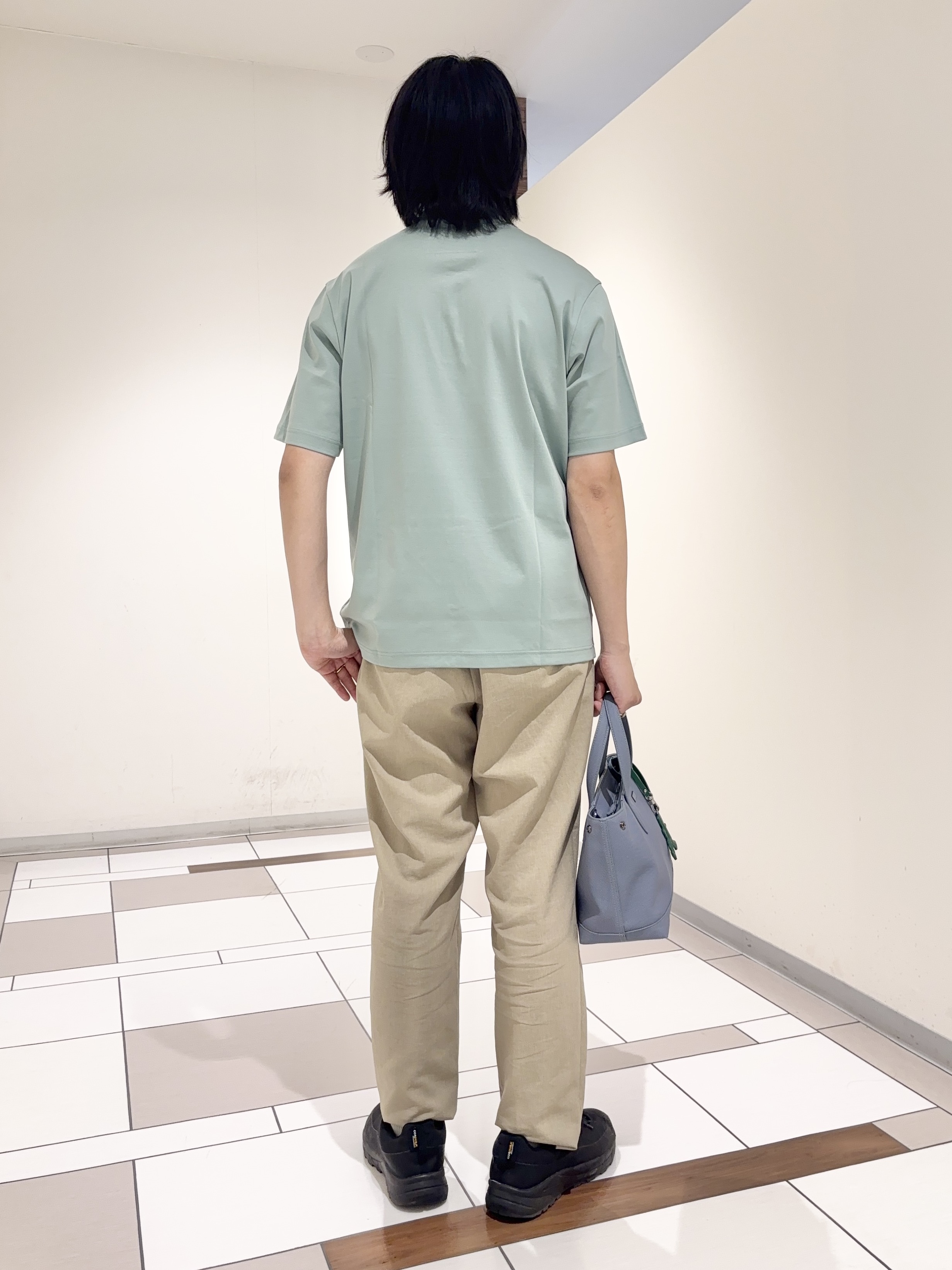 及川さんの「TAKEO KIKUCHI｜【接触冷感】アイスクリアコットン ワンポイント ポロシャツ」を使ったコーディネート