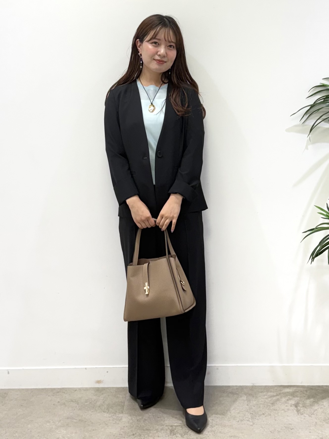 いくみさんの「INDIVI｜【接触冷感/UVケア/着る日傘】カラーレスジャケット」を使ったコーディネート