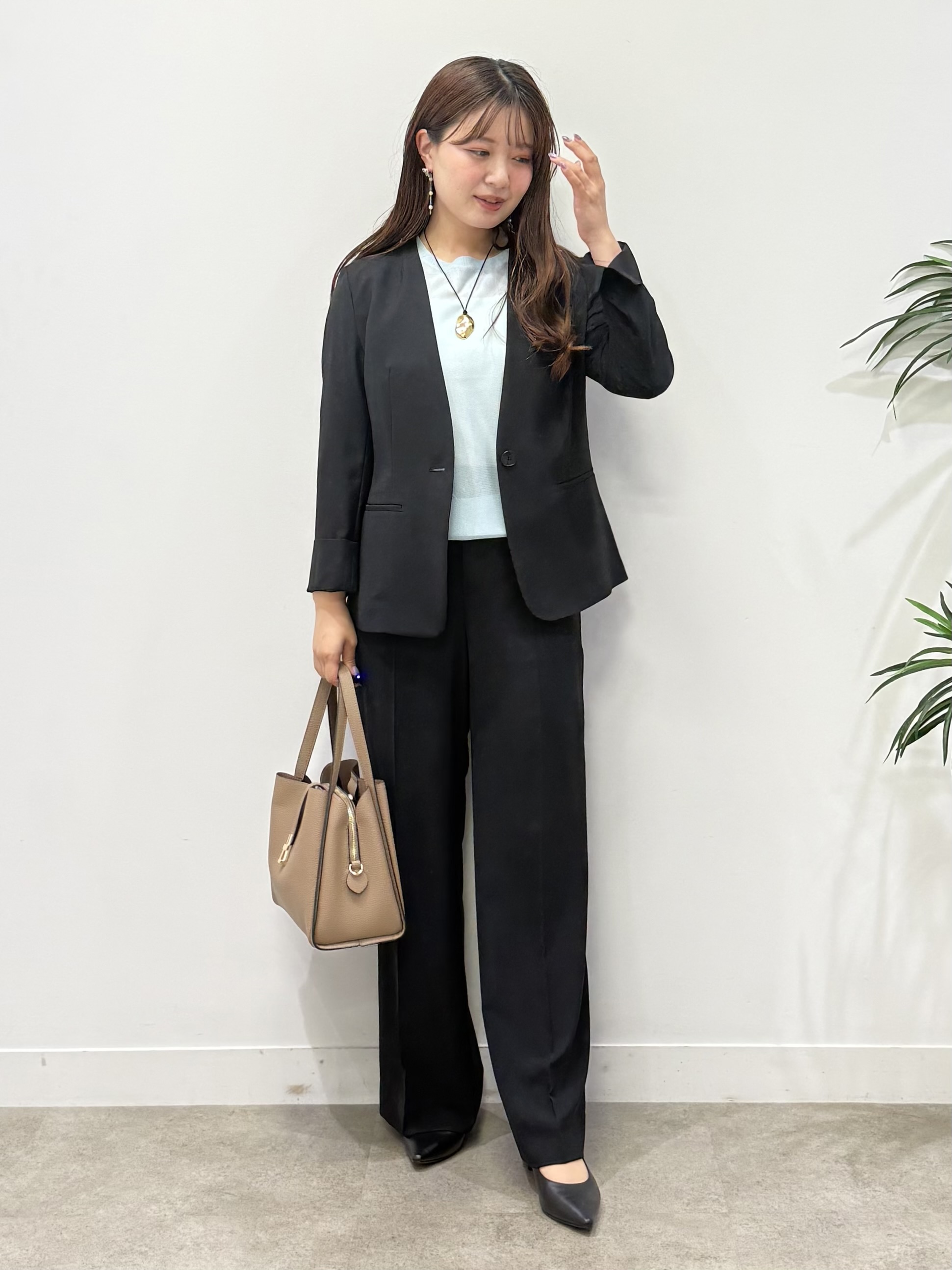 いくみさんの「INDIVI｜【接触冷感/UVケア/着る日傘】カラーレスジャケット」を使ったコーディネート