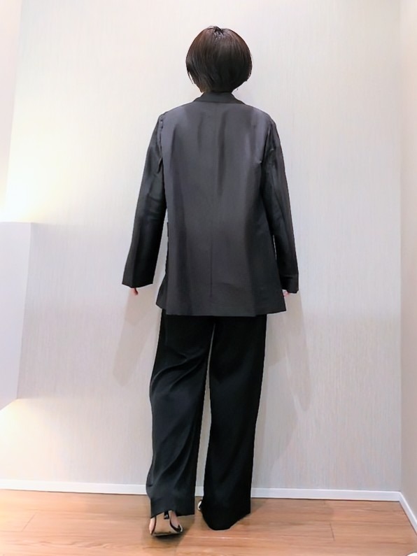 ミズタさんの「UNTITLED｜◆【程よいシアー感/洗える】エアリーバイオジャケット」を使ったコーディネート