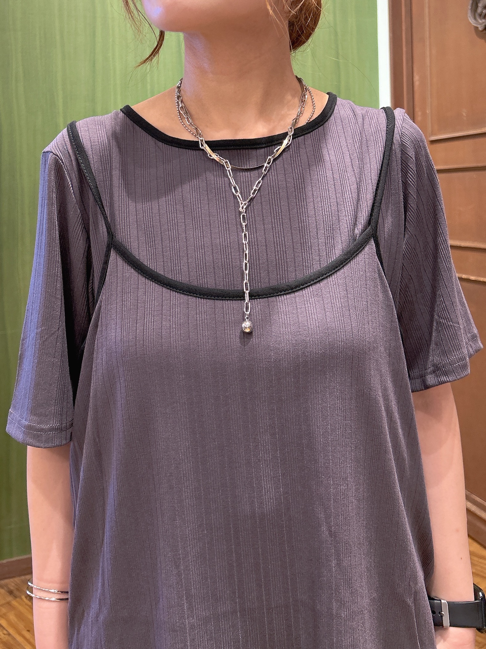 かおりさんの「SHOO･LA･RUE｜【2点セット】ランダムテレコで細見え  配色使いTシャツ+キャミソール」を使ったコーディネート