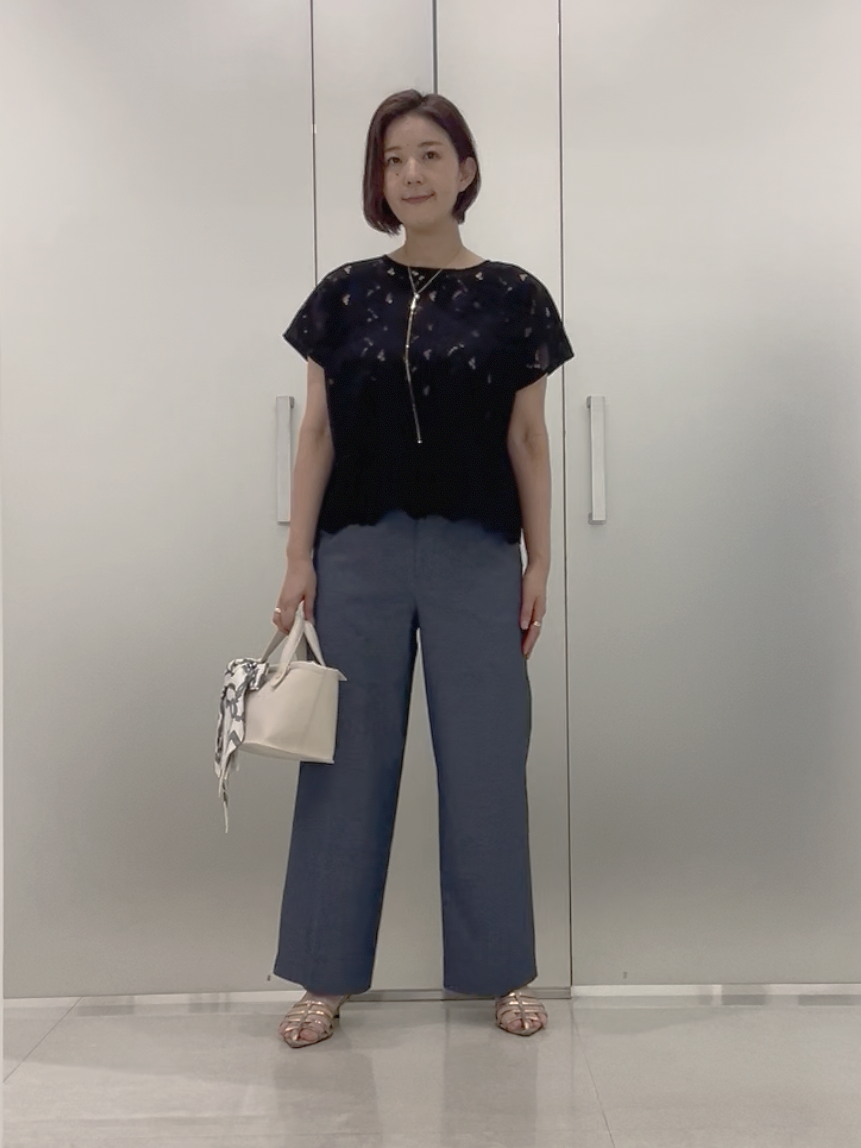 まどかさんの「UNTITLED｜【接触冷感/洗える/後ろウエストゴム】オックスワイドパンツ」を使ったコーディネート
