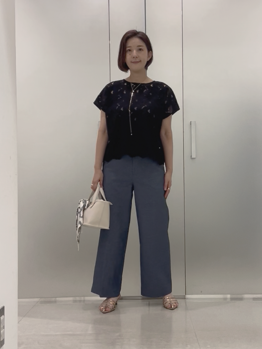 まどかさんの「UNTITLED｜【接触冷感/洗える/後ろウエストゴム】オックスワイドパンツ」を使ったコーディネート