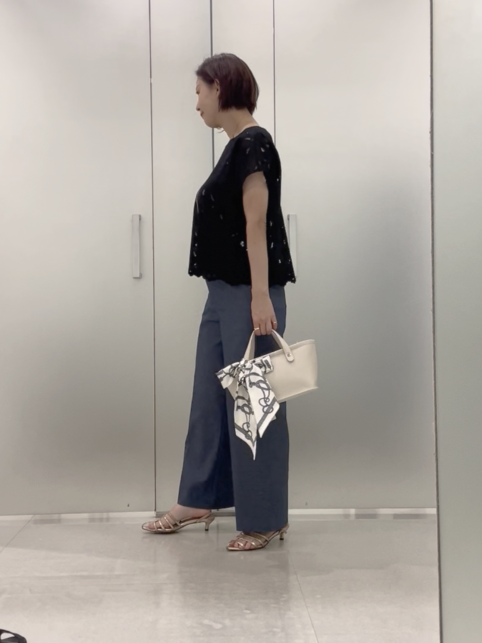 まどかさんの「UNTITLED｜【接触冷感/洗える/後ろウエストゴム】オックスワイドパンツ」を使ったコーディネート