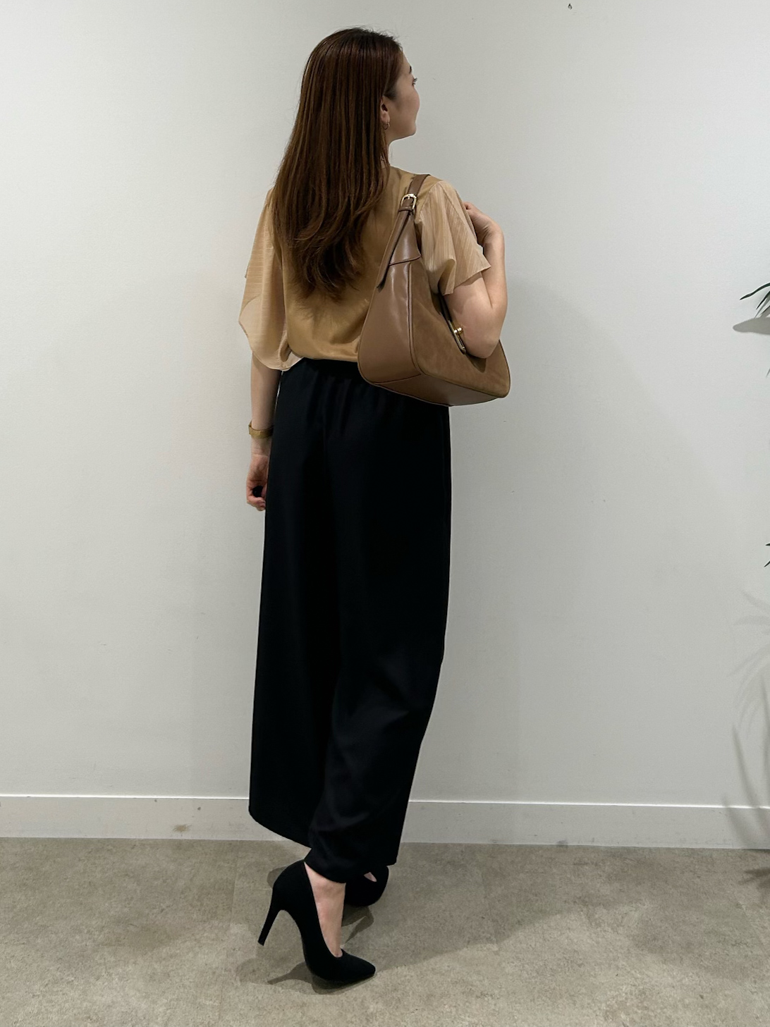 hayaseさんの「COUP DE CHANCE｜【手洗い可／日本製】フレンチシアーカットソー」を使ったコーディネート