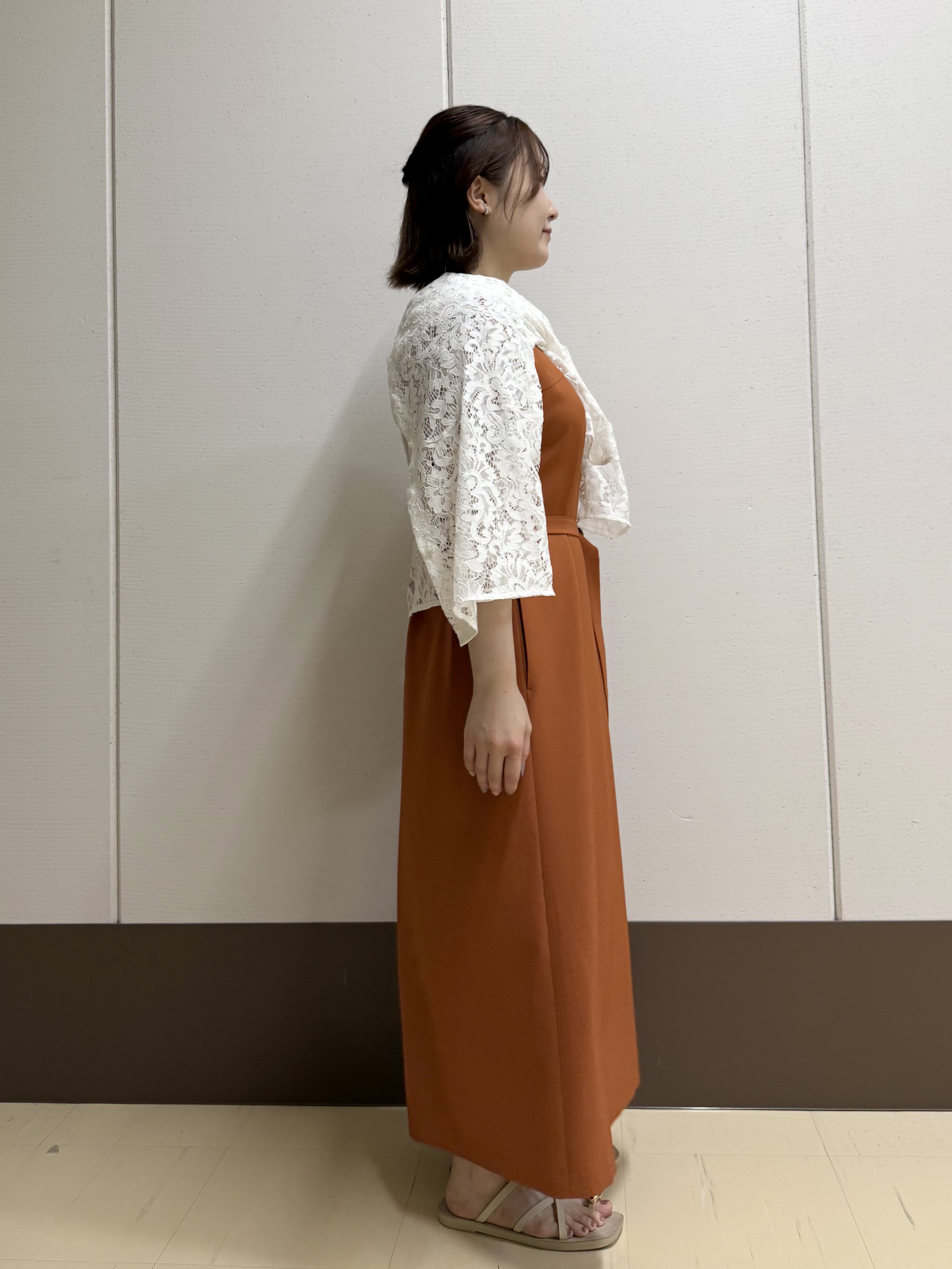 Rikoさんの「INDIVI｜【華奢見え】ベルト付きナローワンピース」を使ったコーディネート