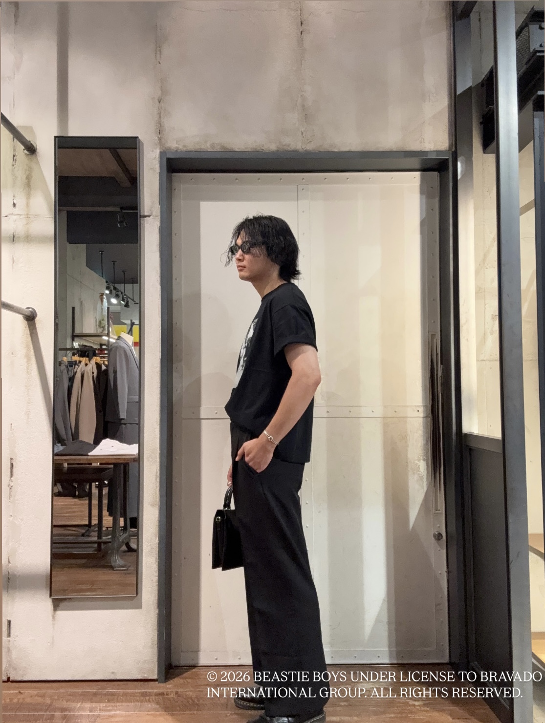 大江正眞さんの「tk.TAKEO KIKUCHI｜◆【防シワ／ストレッチ/セット対応可】smart shift seriesワイドストレートパンツ」を使ったコーディネート