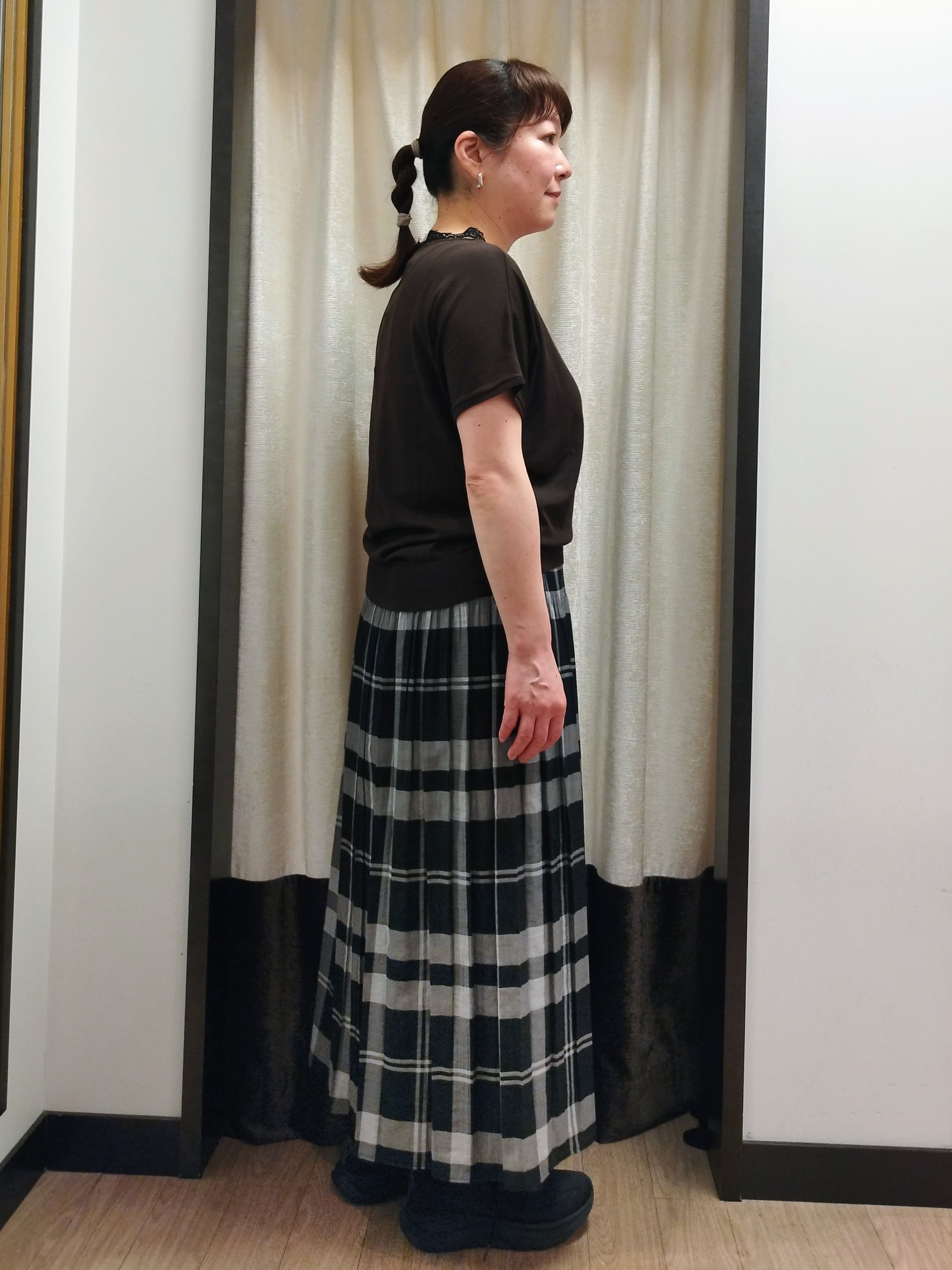 junさんの「Reflect｜【二の腕カバー／手洗い可】ネックレース フレンチスリーブニット」を使ったコーディネート