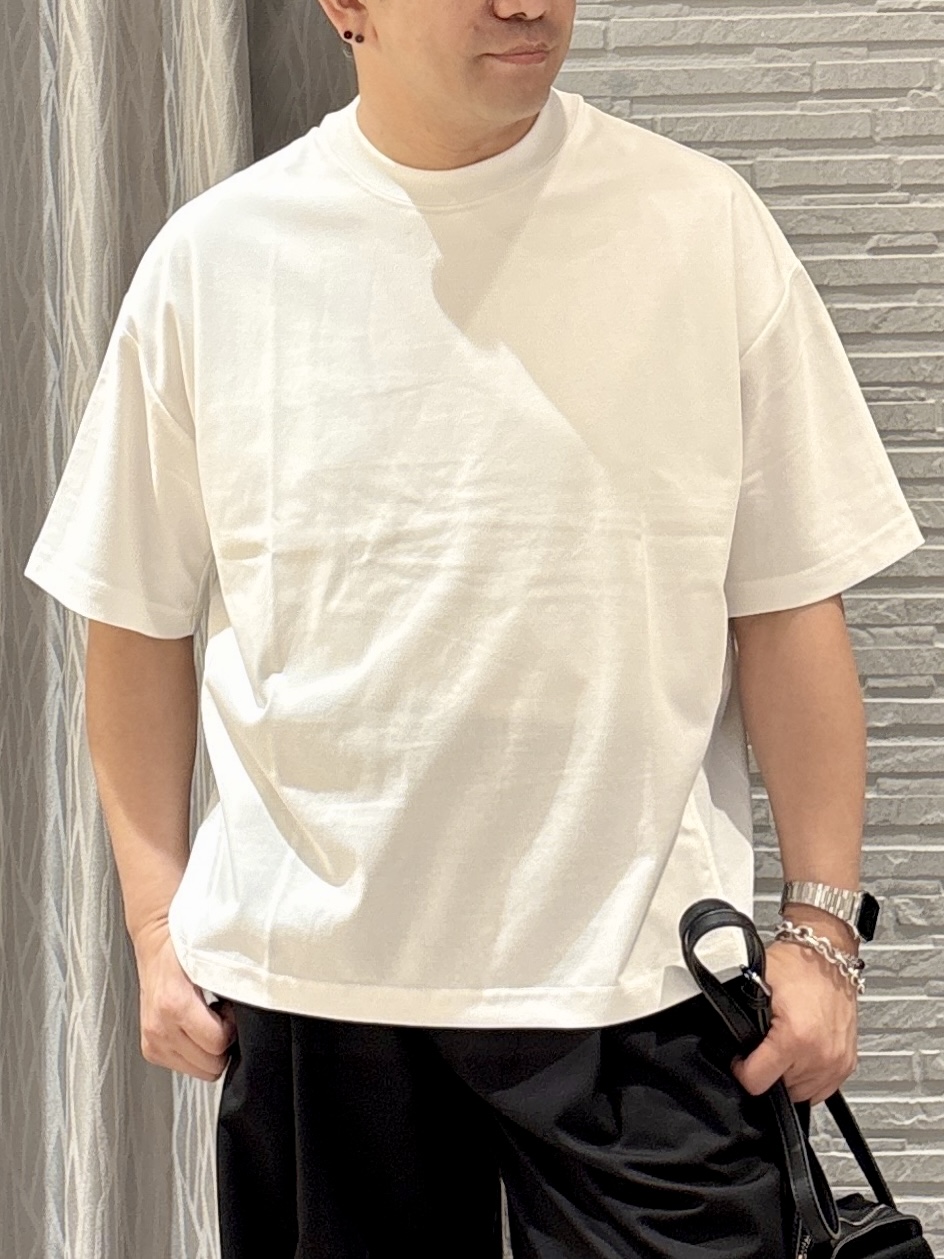 Pーyamaさんの「THE SHOP TK｜【ゆったりシルエット】前後切り替え 半袖Tシャツ」を使ったコーディネート