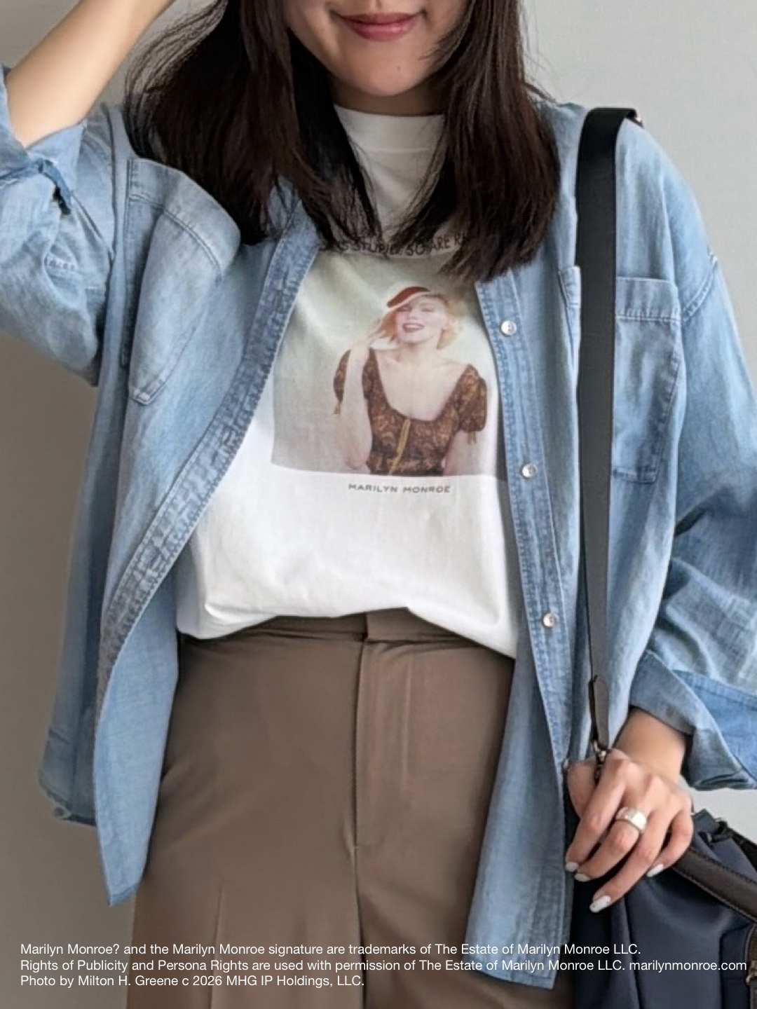 Akutagawaさんの「TAKEO KIKUCHI｜【別注】マリリン・モンロー/フォトTシャツ」を使ったコーディネート