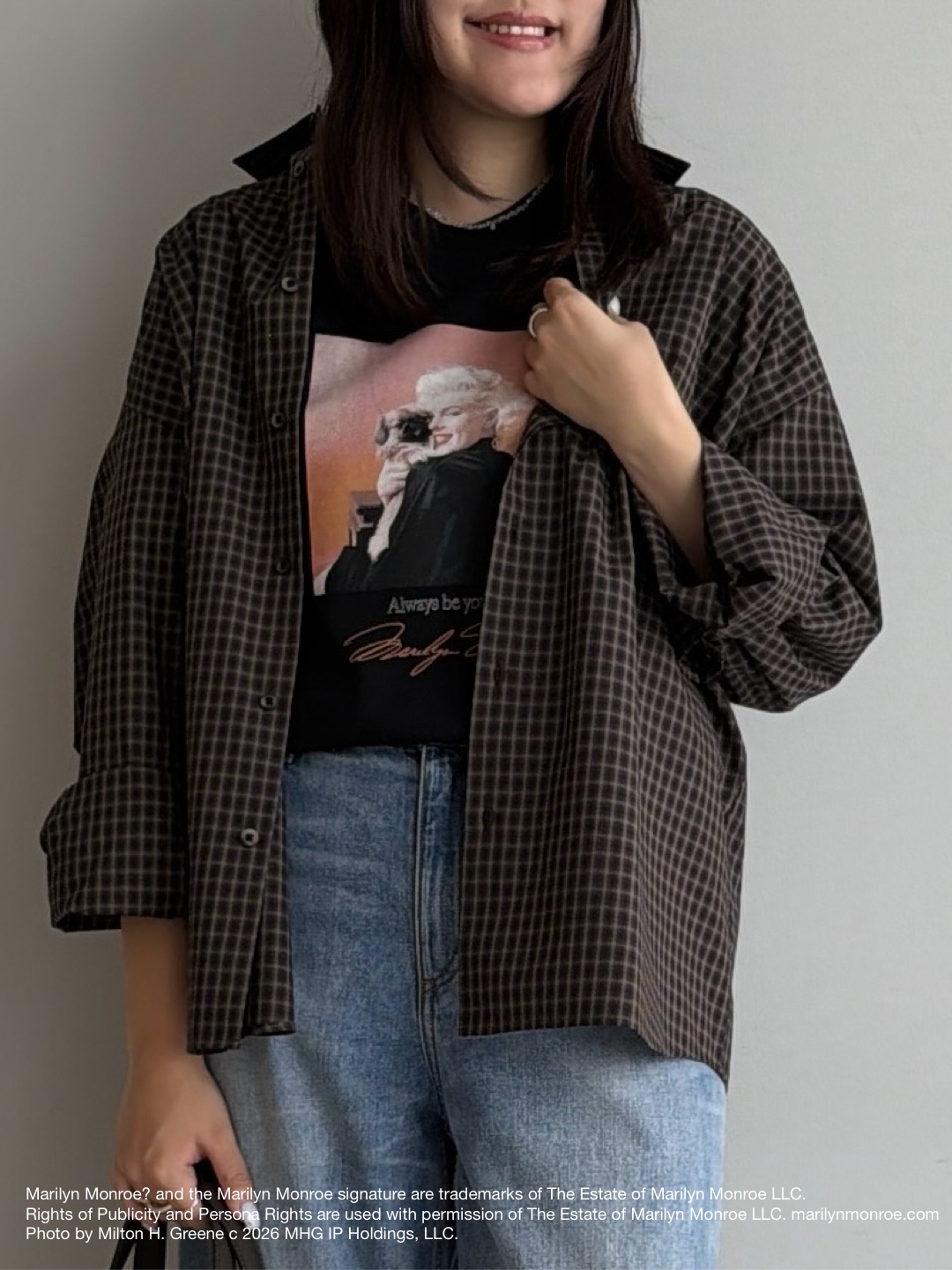 Akutagawaさんの「TAKEO KIKUCHI｜【別注】マリリン・モンロー/フォトTシャツ」を使ったコーディネート