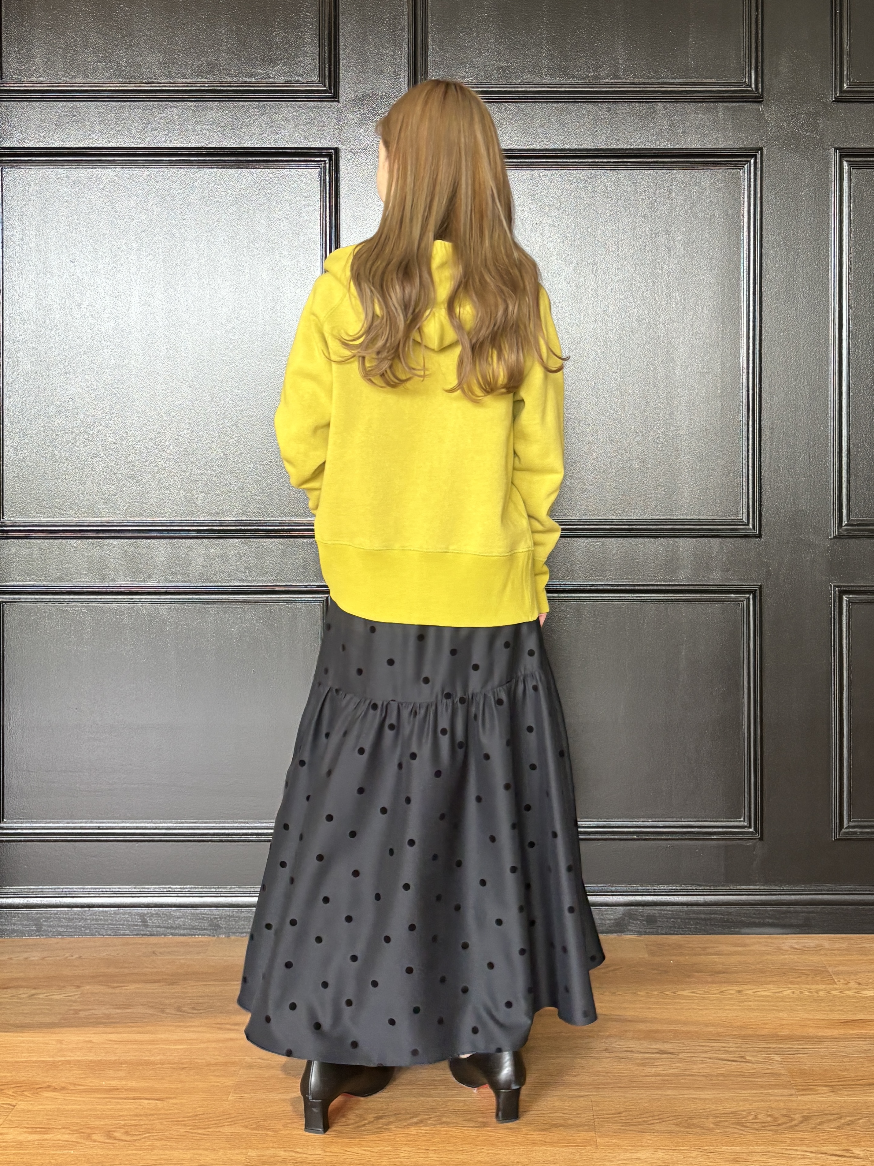 清水夏姫さんの「DRESSTERIOR｜フロッキードットスカート」を使ったコーディネート
