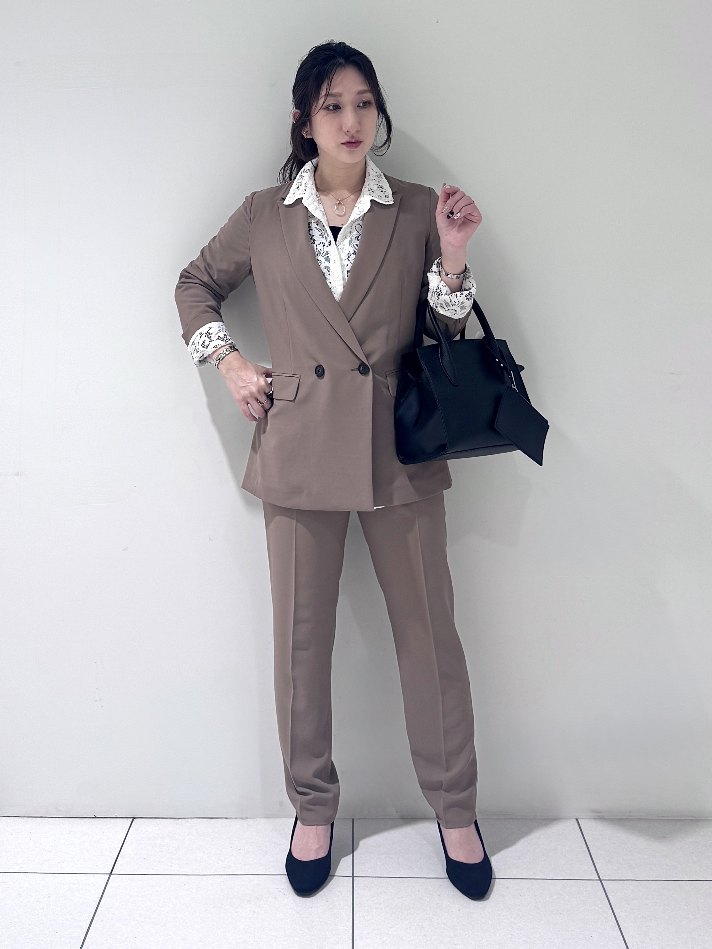 そんさんの「INDIVI｜【初秋/UVケア/着る日傘】ダブルジャケット」を使ったコーディネート