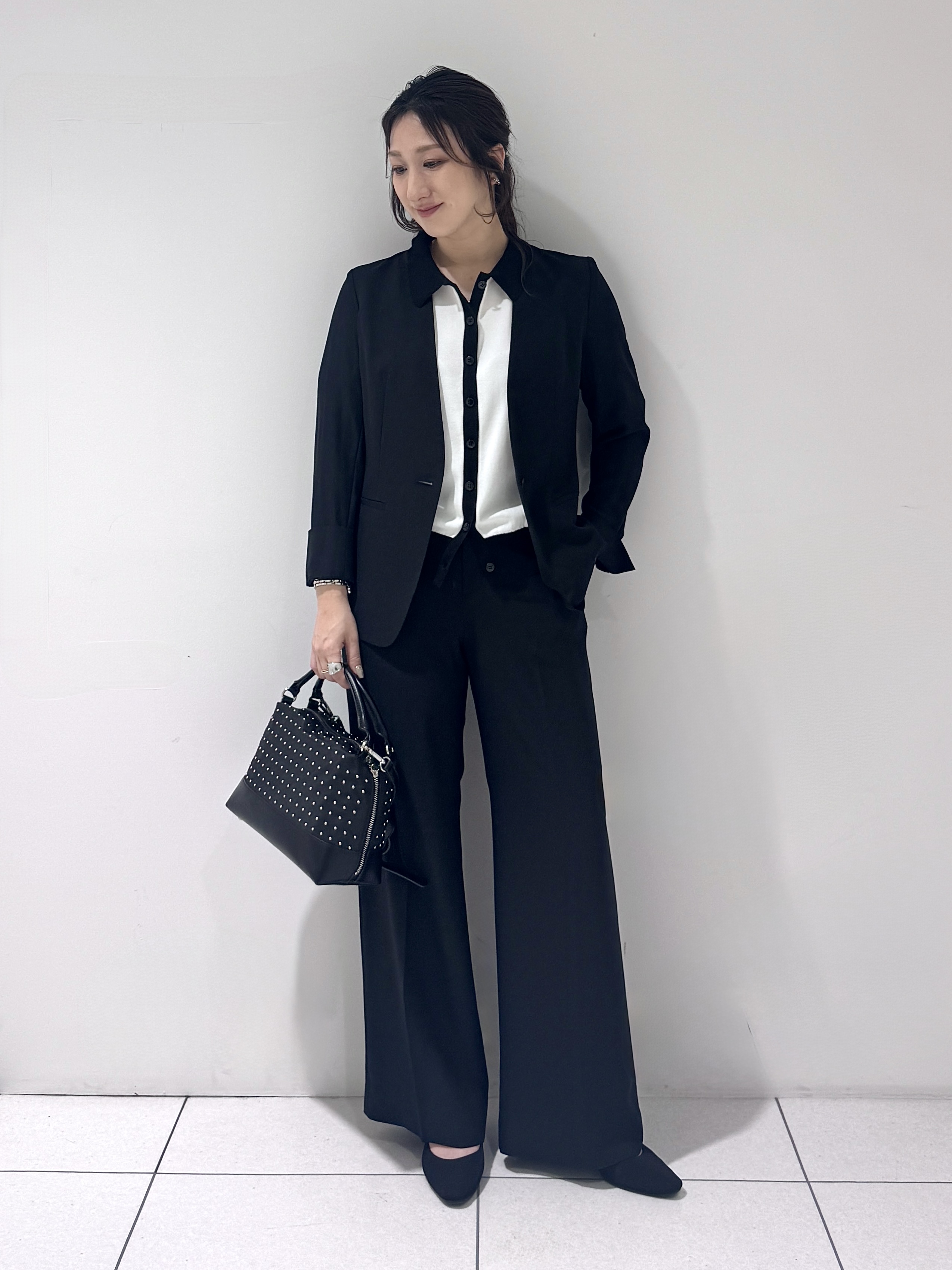 そんさんの「INDIVI｜【初秋/UVケア/着る日傘】カラーレスジャケット」を使ったコーディネート