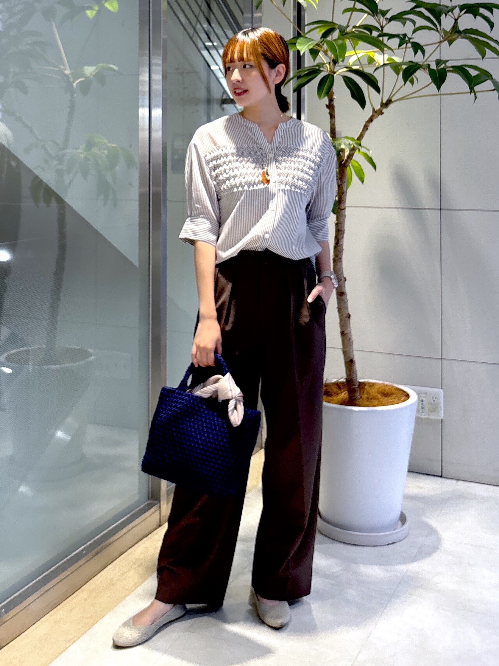yukaさんの「UNTITLED｜【接触冷感/通気性/洗える】フロントフリルブラウス」を使ったコーディネート