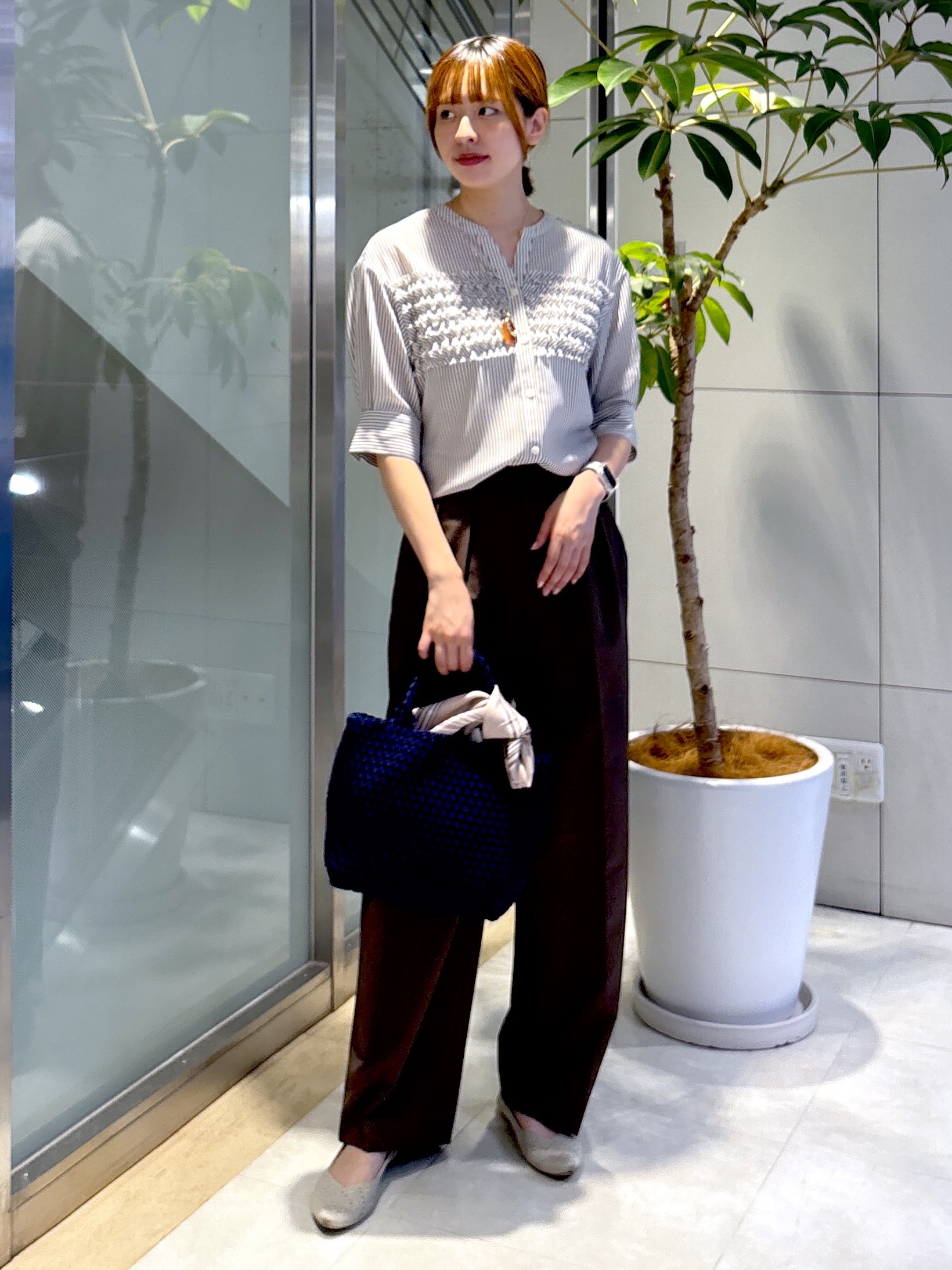 yukaさんの「UNTITLED｜【接触冷感/通気性/洗える】フロントフリルブラウス」を使ったコーディネート