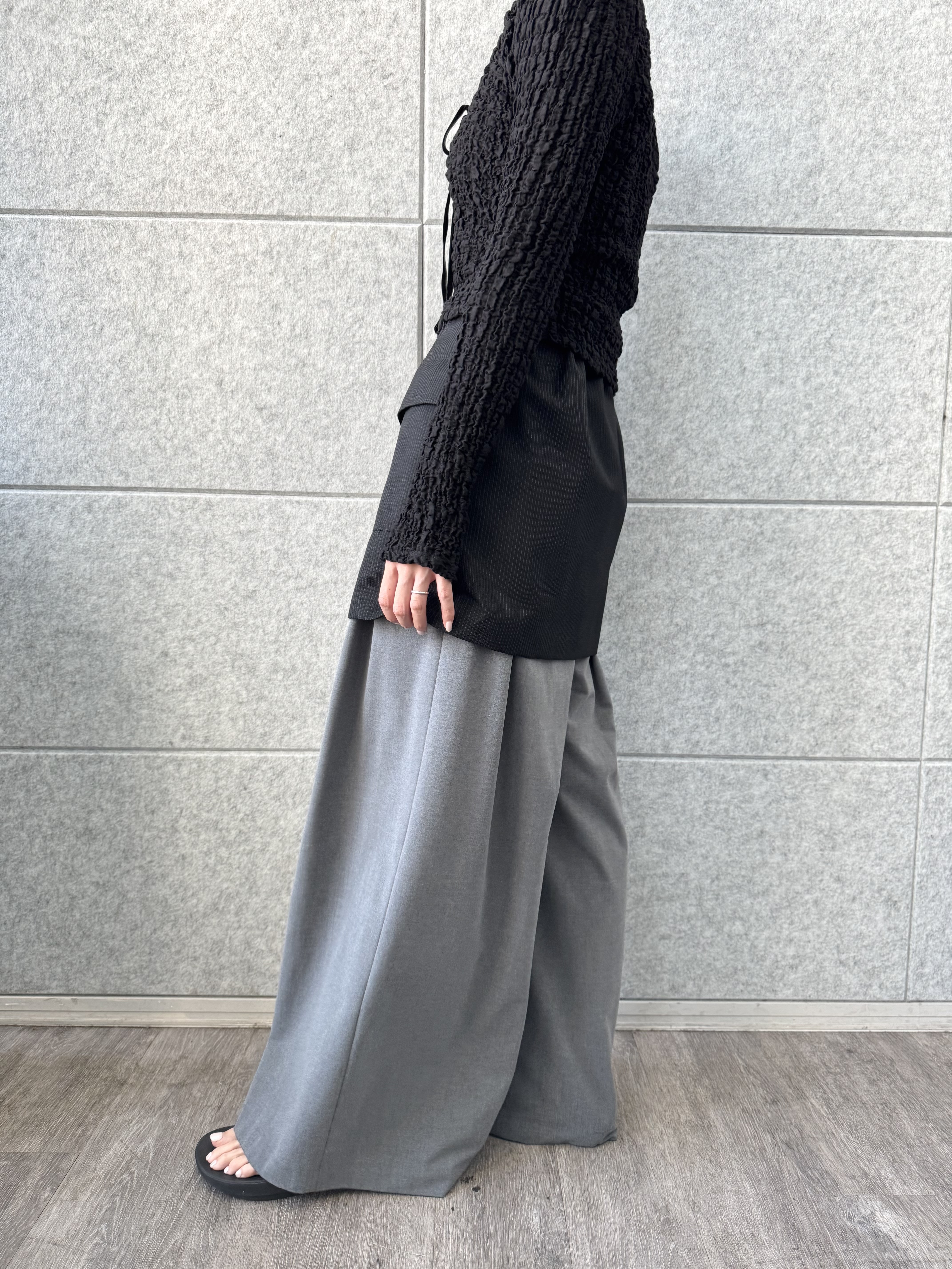 uchi__yamaさんの「CODE A｜stripe mini skirt」を使ったコーディネート