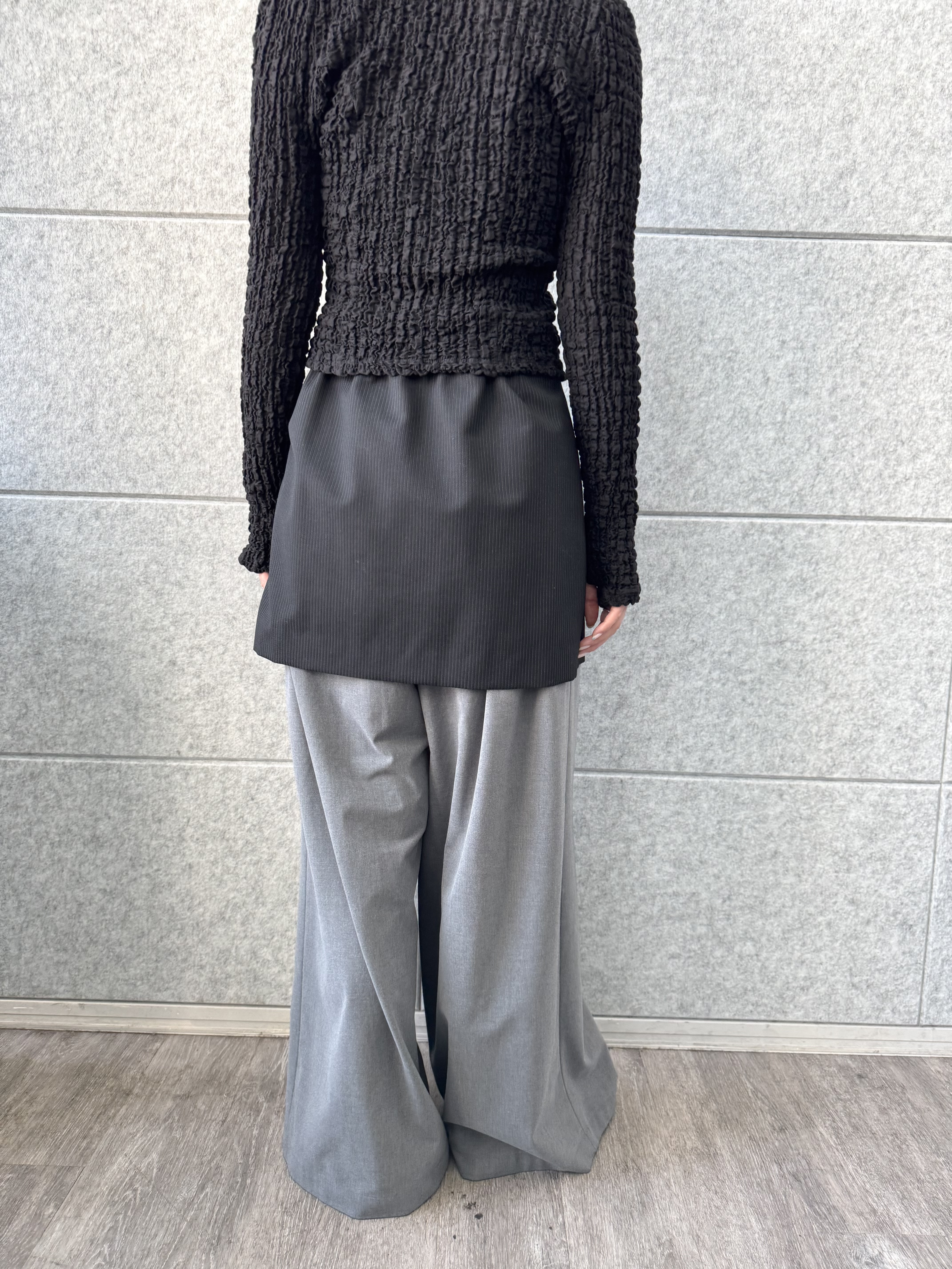 uchi__yamaさんの「CODE A｜stripe mini skirt」を使ったコーディネート