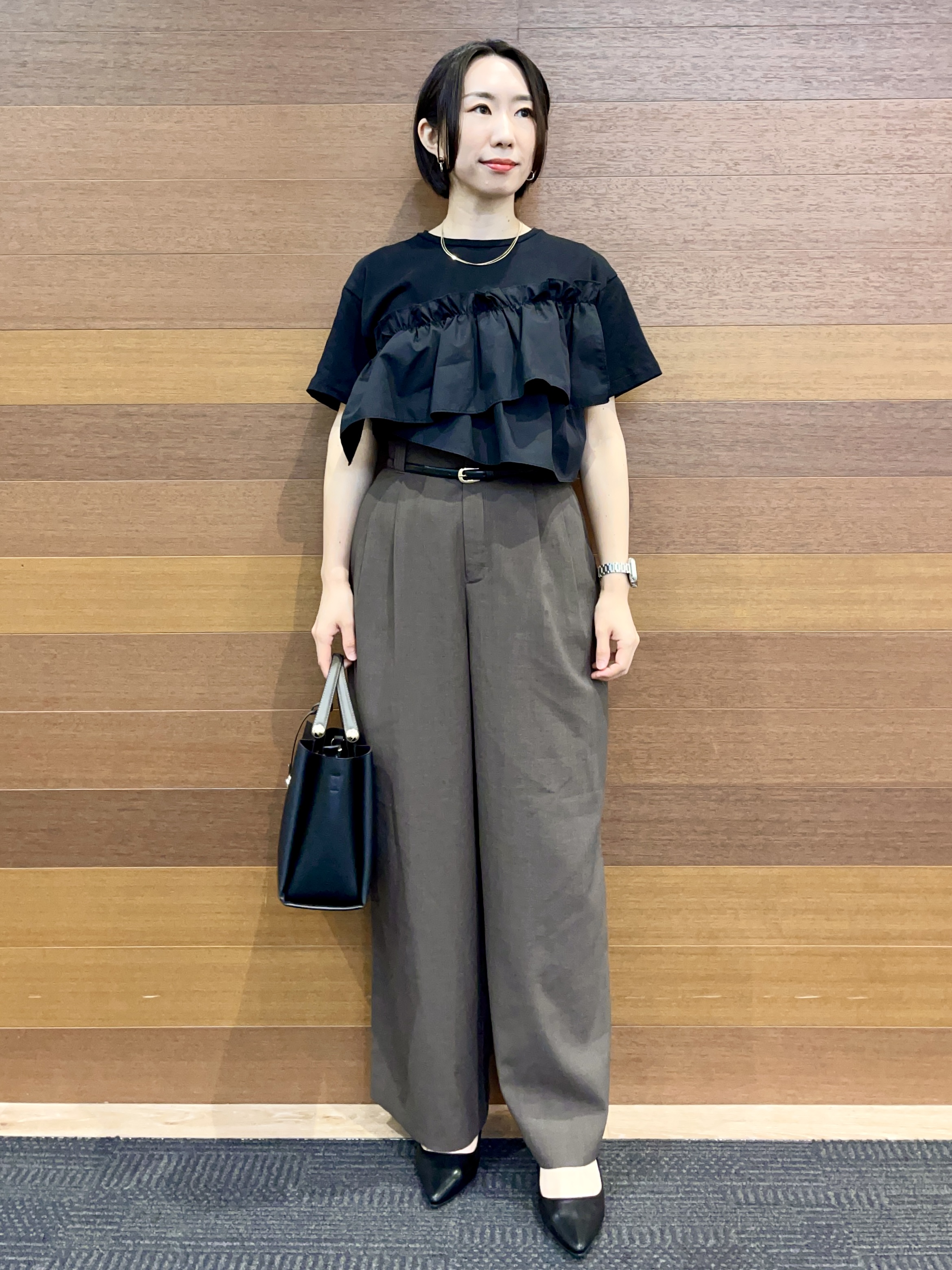 umiさんの「OPAQUE.CLIP｜【接触冷感】アシメフリルドッキングカットソー《洗濯機OK》」を使ったコーディネート