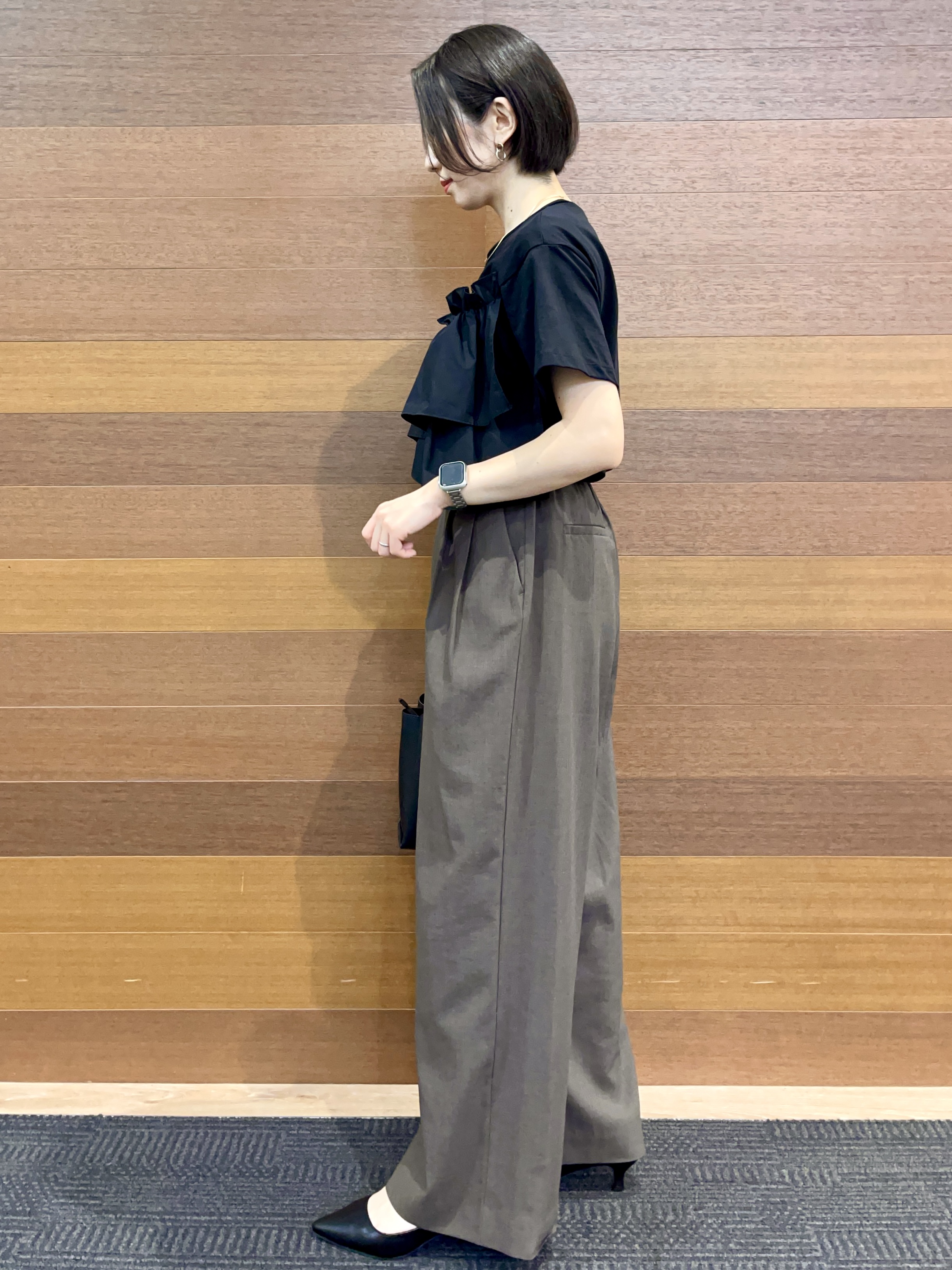 umiさんの「OPAQUE.CLIP｜【接触冷感】アシメフリルドッキングカットソー《洗濯機OK》」を使ったコーディネート