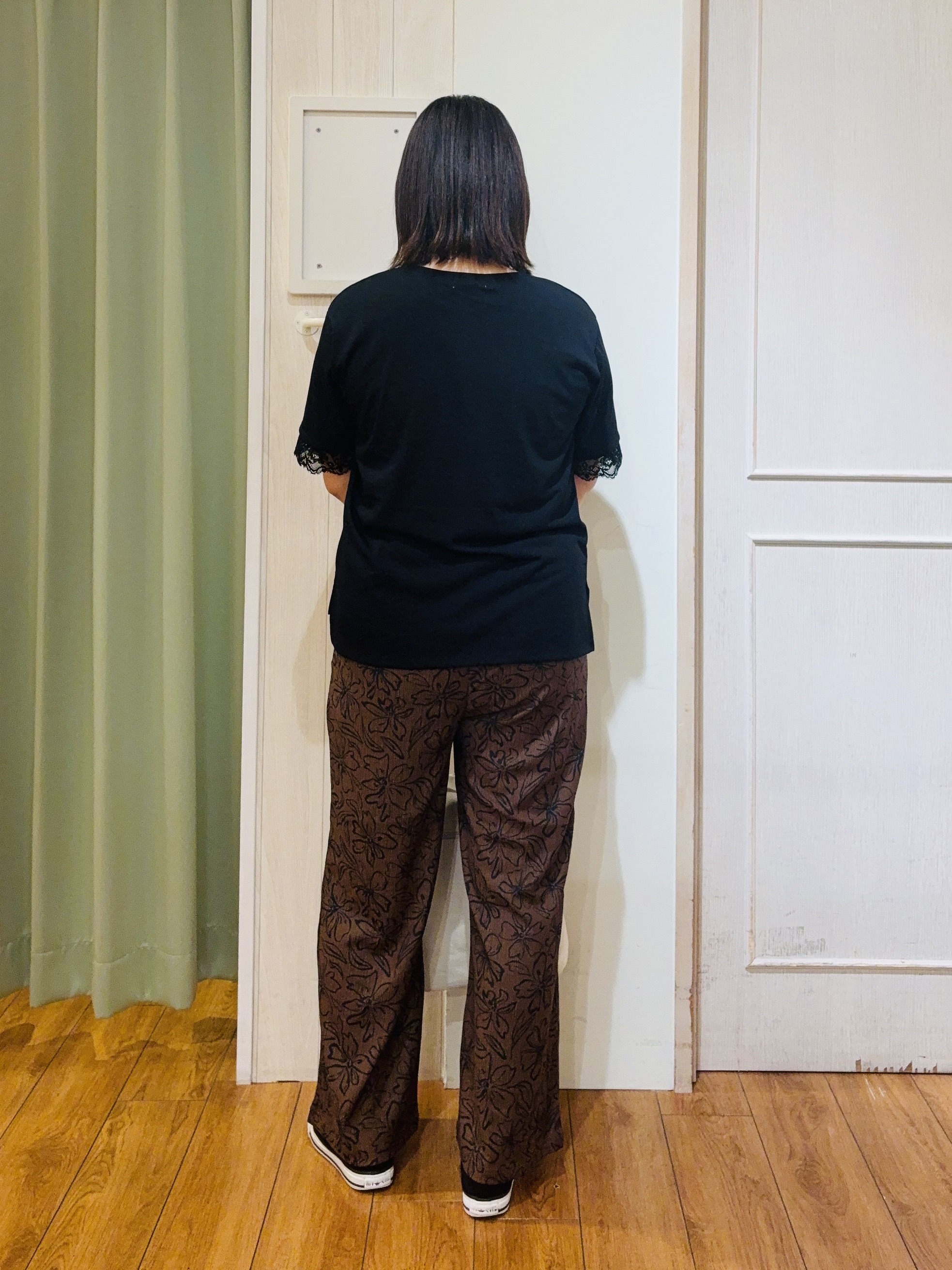 kumaさんの「SHOO･LA･RUE｜【UV/S-LL/洗濯機可】柄アソート お袖レースが旬顔 上品に決まる大人Tシャツ」を使ったコーディネート