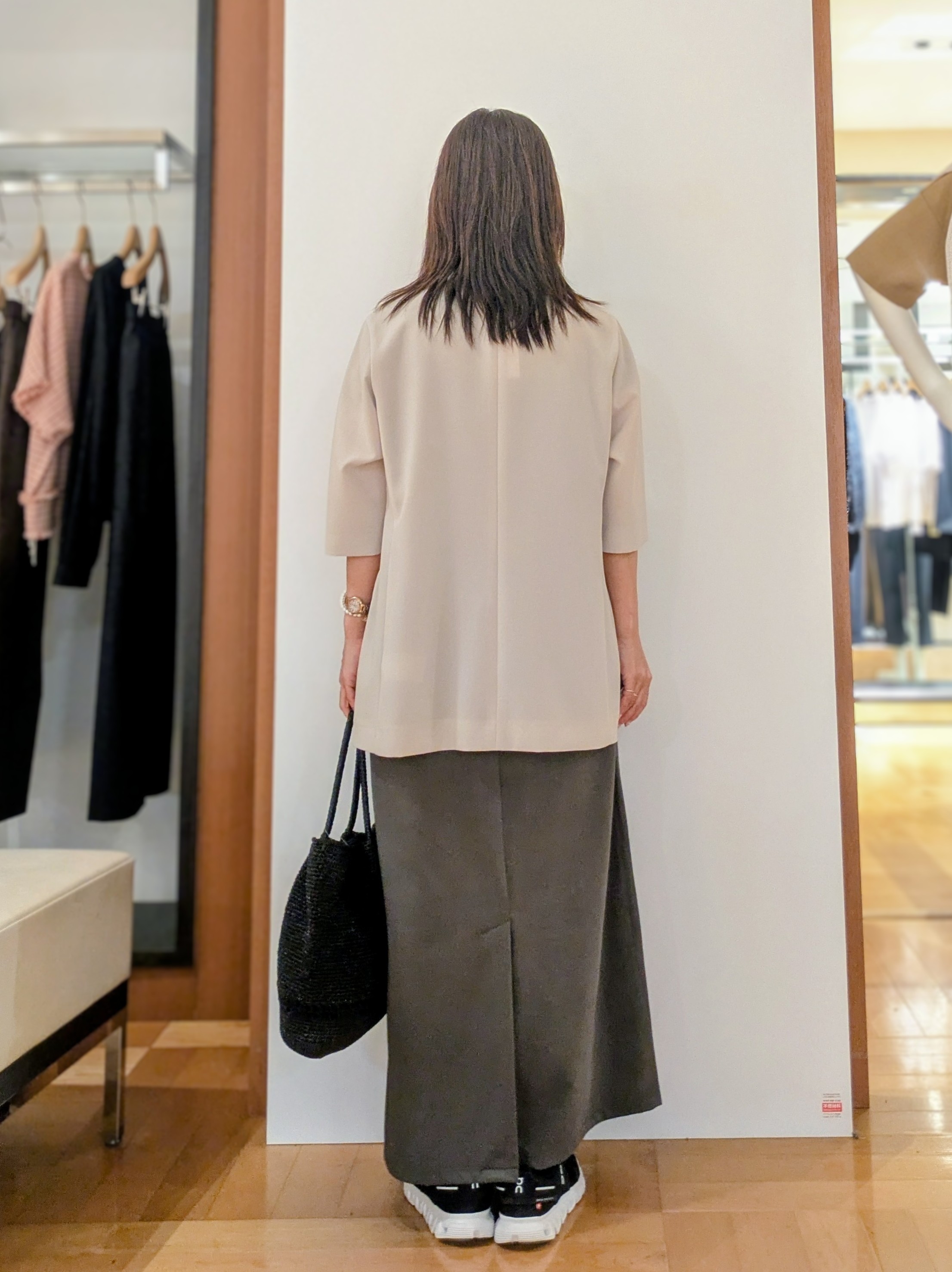 laverさんの「UNTITLED｜【秋の通勤羽織/セットアップ可/UVカット】エアリークール半袖ジャケット」を使ったコーディネート