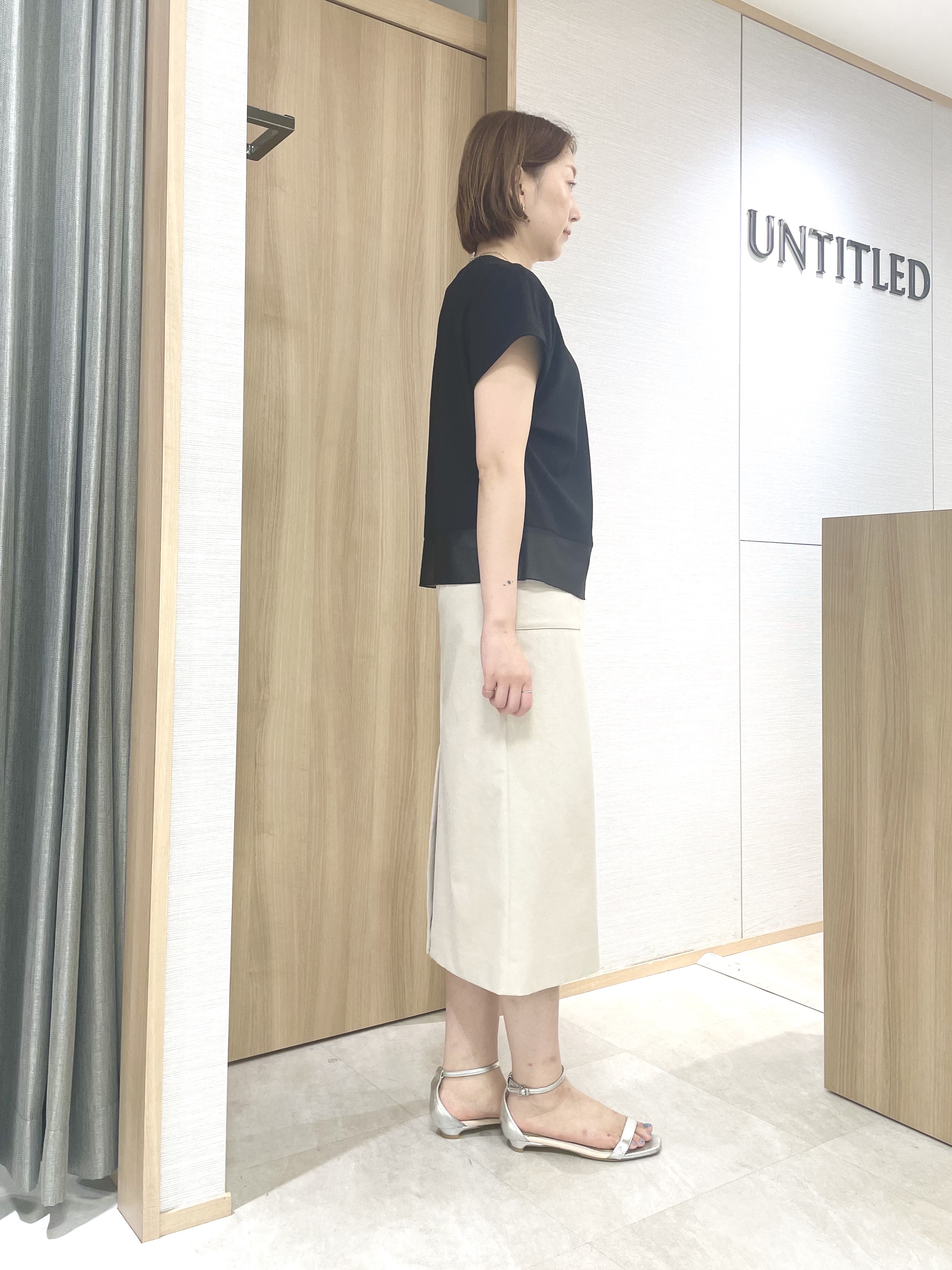 aliceさんの「UNTITLED｜【重ね着でおしゃれ見え】裾シアードッキングプルオーバー」を使ったコーディネート