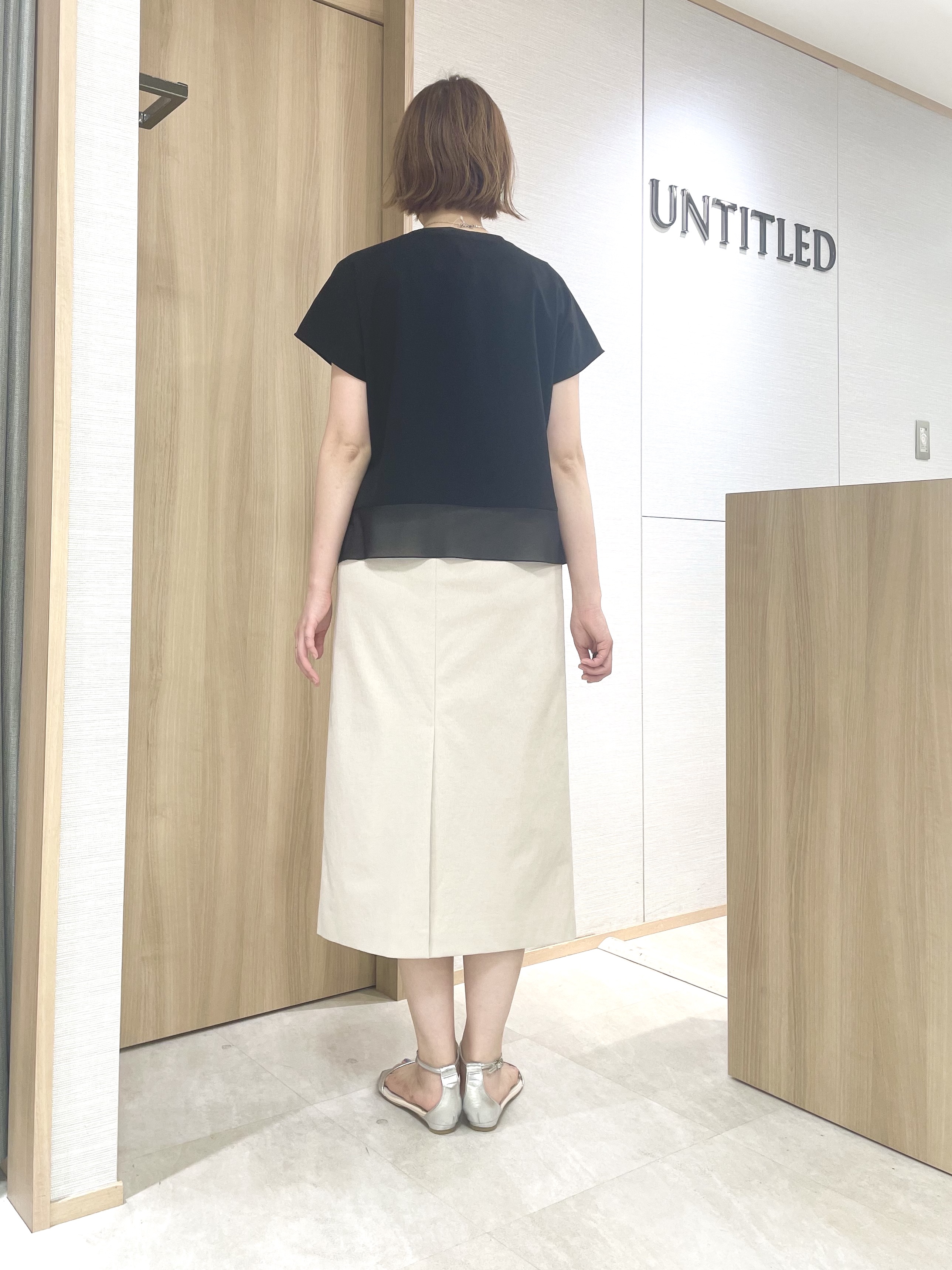 aliceさんの「UNTITLED｜【重ね着でおしゃれ見え】裾シアードッキングプルオーバー」を使ったコーディネート