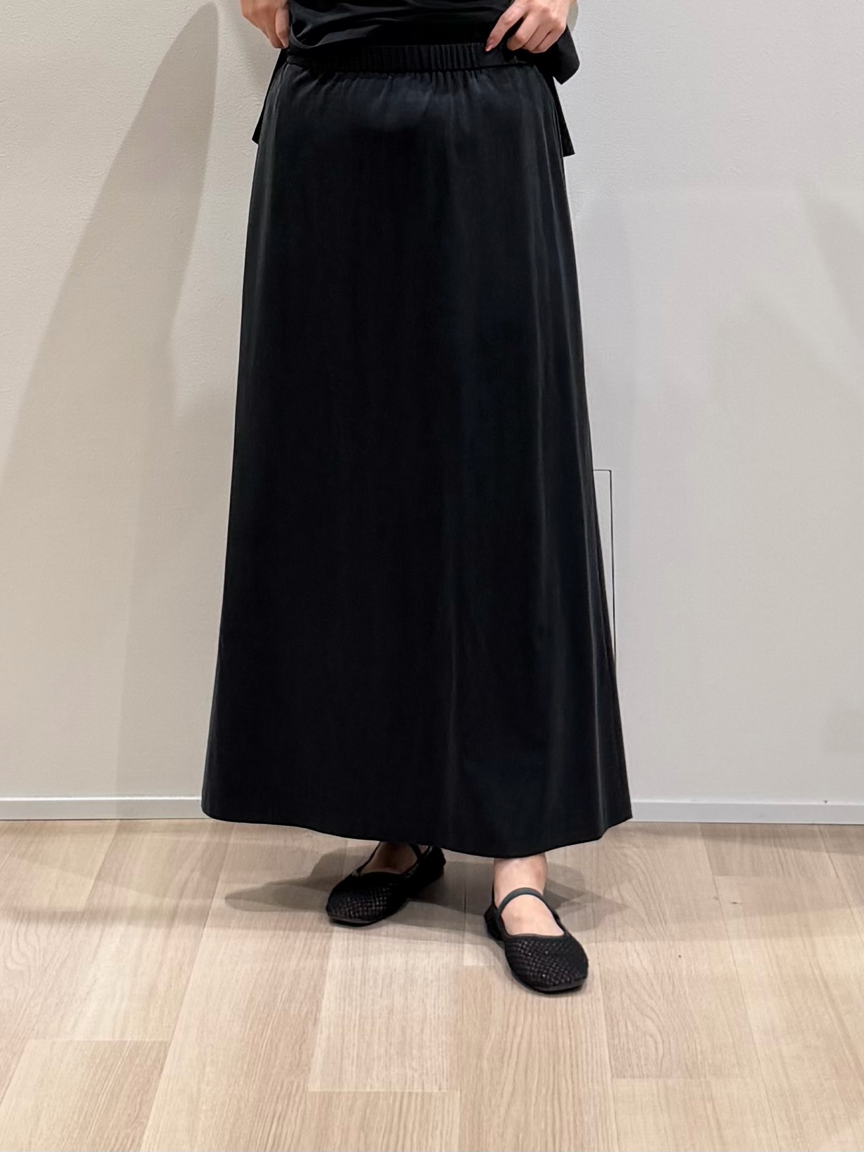 TOMOMIさんの「UNTITLED｜【きれいめTシャツ/セットアップ可】ヴィンテージライクプルオーバー」を使ったコーディネート