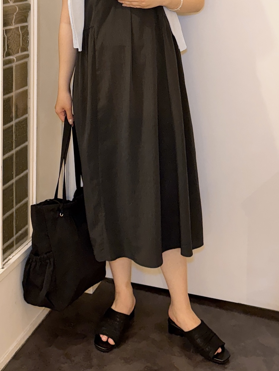 みーさんの「grove｜高評価！【洗える/名品】大人の透け感、シアーカーディガン」を使ったコーディネート
