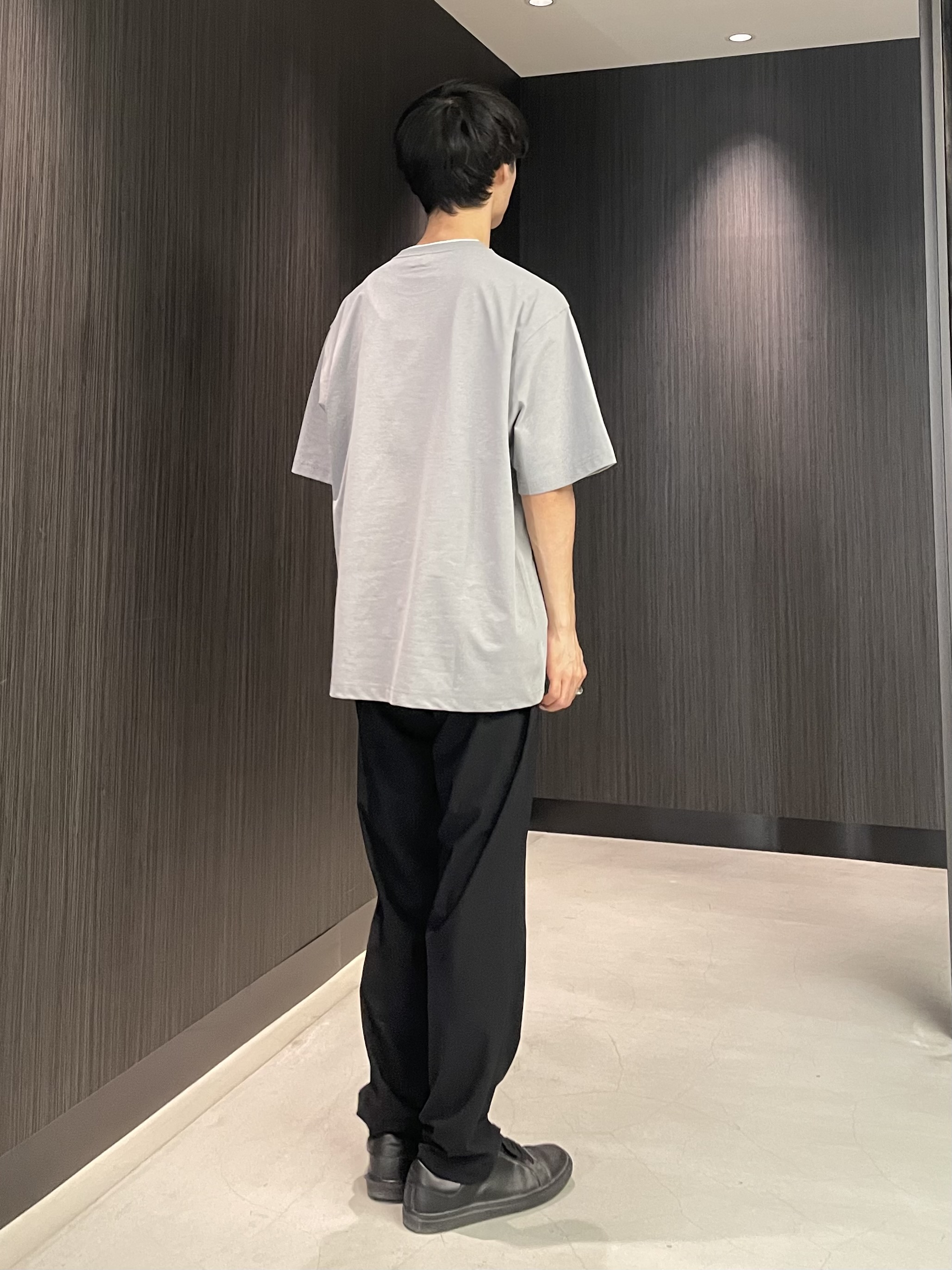 Okdさんの「TAKEO KIKUCHI｜【汗染み軽減/接触冷感】フェイクレイヤード ワンポイント刺繍Ｔシャツ」を使ったコーディネート