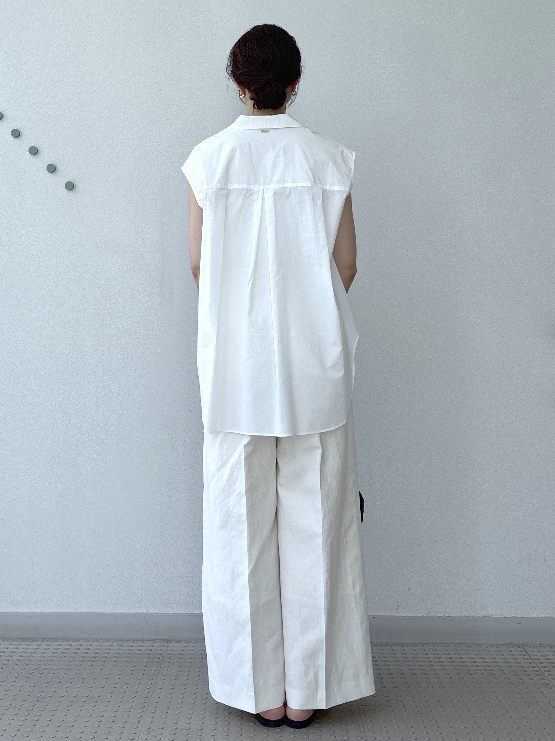saitoさんの「DRESSTERIOR｜フレンチスリーブ スキッパーブラウス」を使ったコーディネート