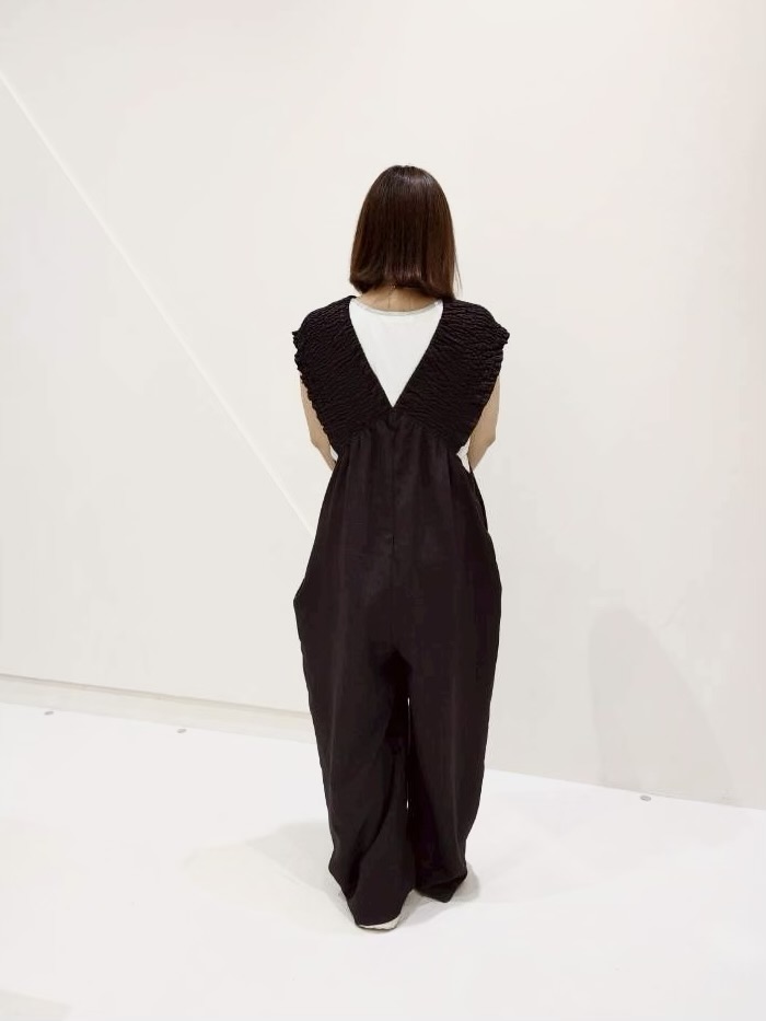 水上翼さんの「THE SHOP TK｜【ひんやり】顔周りがぱっと華やぐ きらり艶めくタンクトップ」を使ったコーディネート