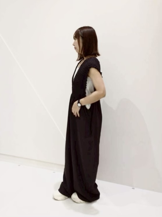 水上翼さんの「THE SHOP TK｜【ひんやり】顔周りがぱっと華やぐ きらり艶めくタンクトップ」を使ったコーディネート