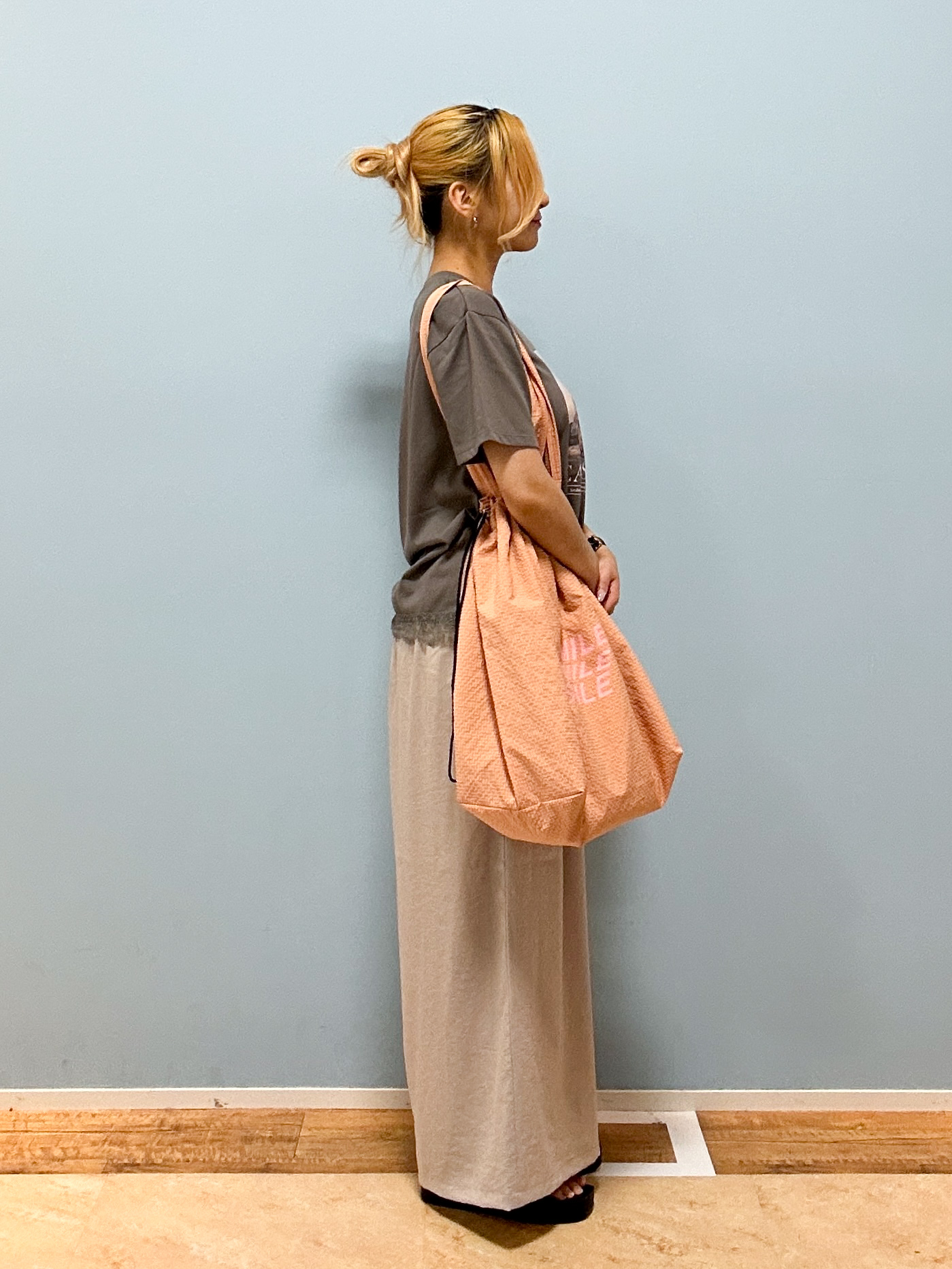 mikoさんの「SHOO･LA･RUE｜【UV/S-LL/洗濯機可】真夏に着たい裾レースが女性らしさをプラスする プリントアソートTシャツ」を使ったコーディネート