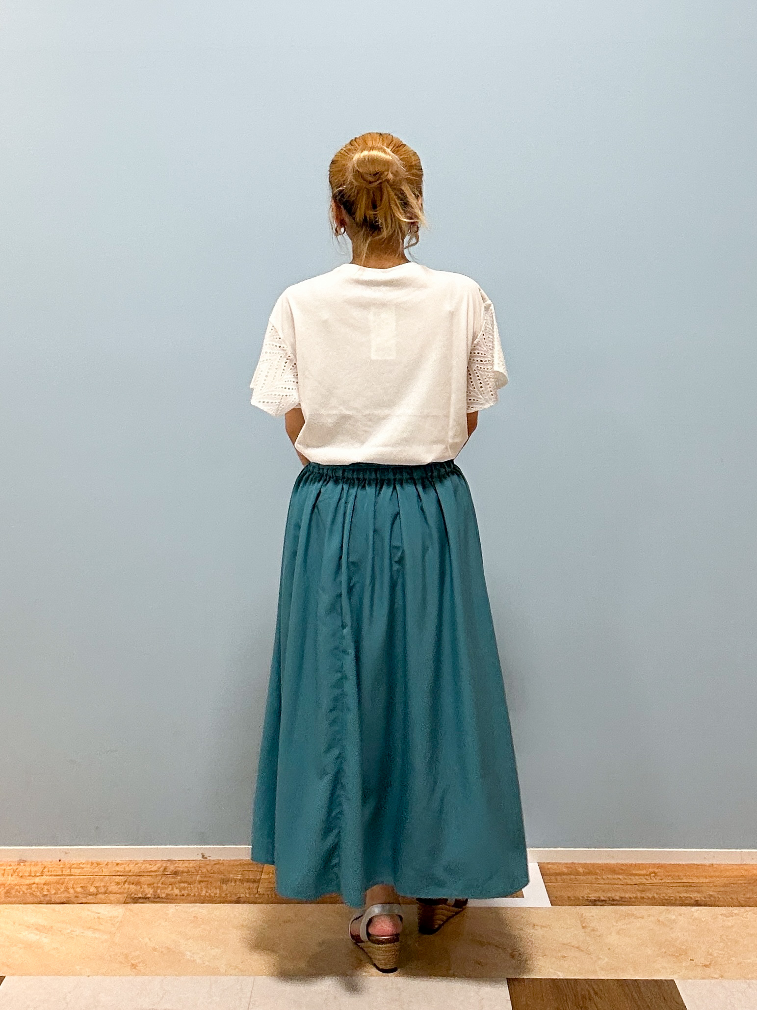 mikoさんの「SHOO･LA･RUE｜【S-LL/洗濯機可/体型カバー】汗じみが気になりにくい お袖レースフレアTシャツ」を使ったコーディネート