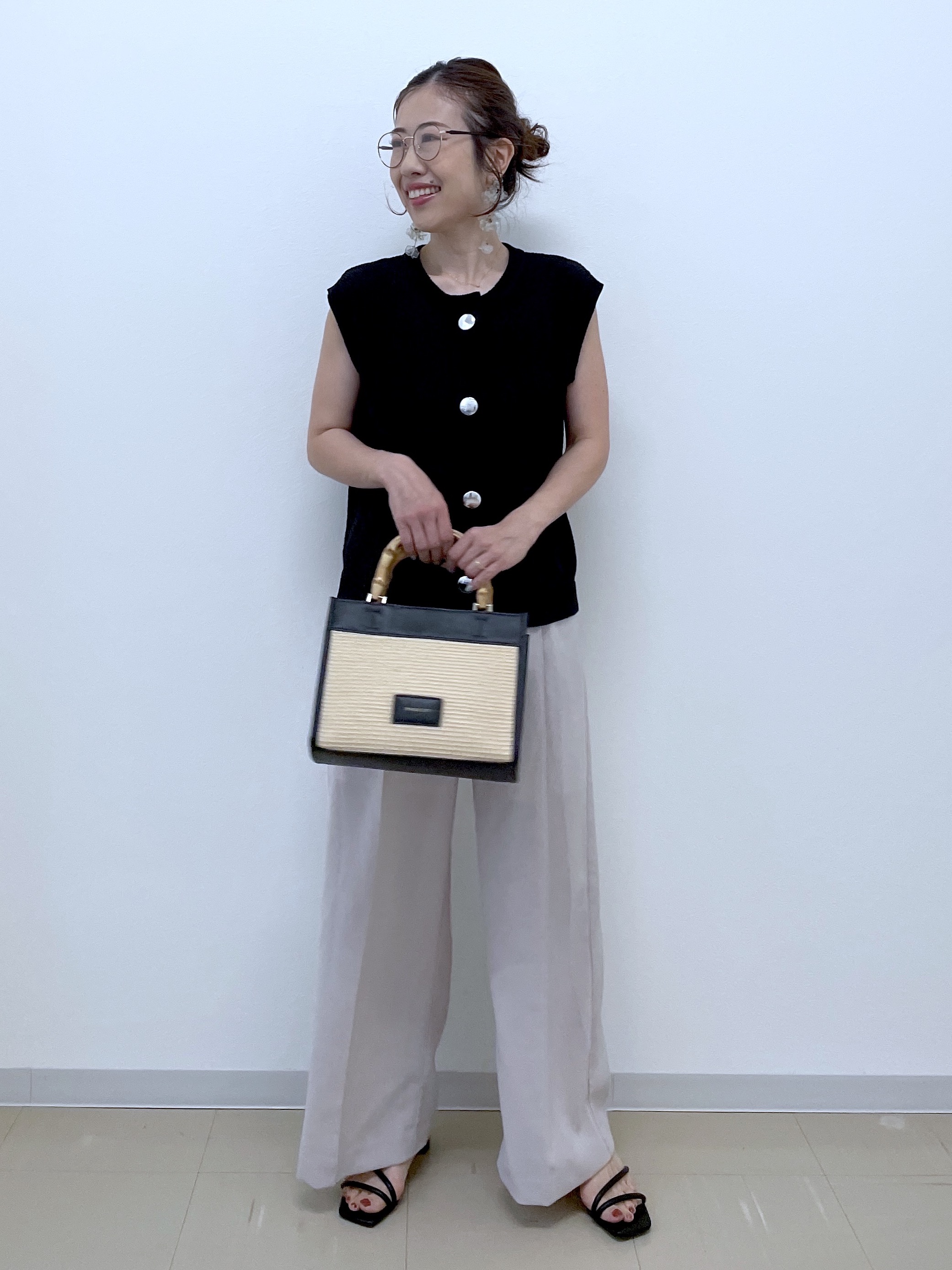 Akiさんの「OPAQUE.CLIP｜メッシュニットベスト【洗濯機OK】」を使ったコーディネート