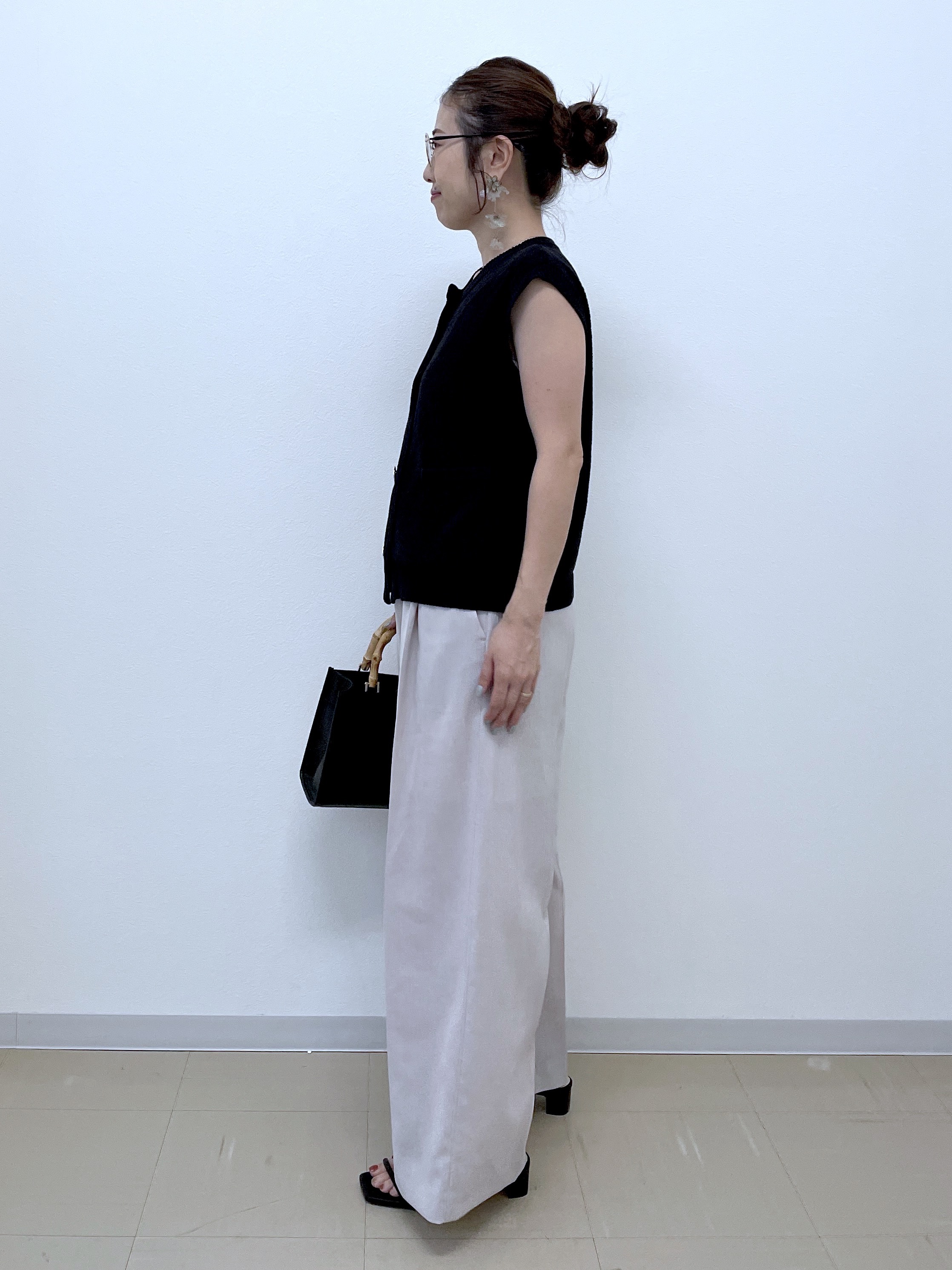Akiさんの「OPAQUE.CLIP｜メッシュニットベスト【洗濯機OK】」を使ったコーディネート