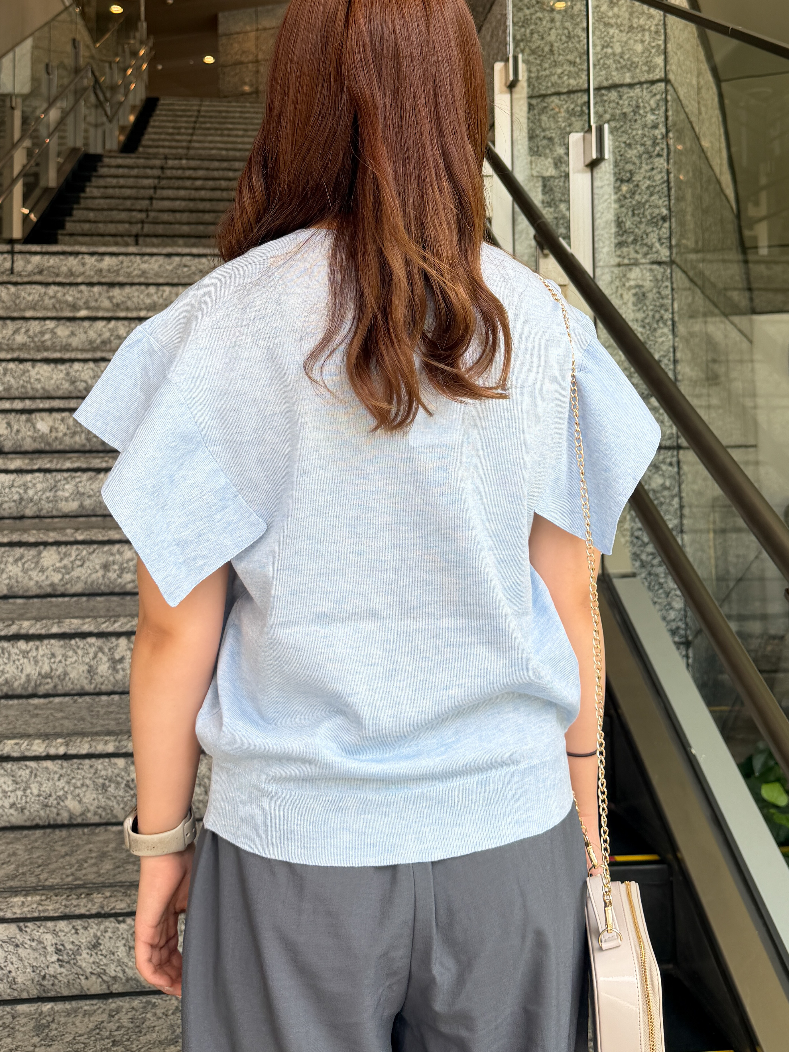 HANNAさんの「OPAQUE.CLIP｜『STORY Web7月掲載』ドライタッチラメニット《UV／洗える／6col》」を使ったコーディネート