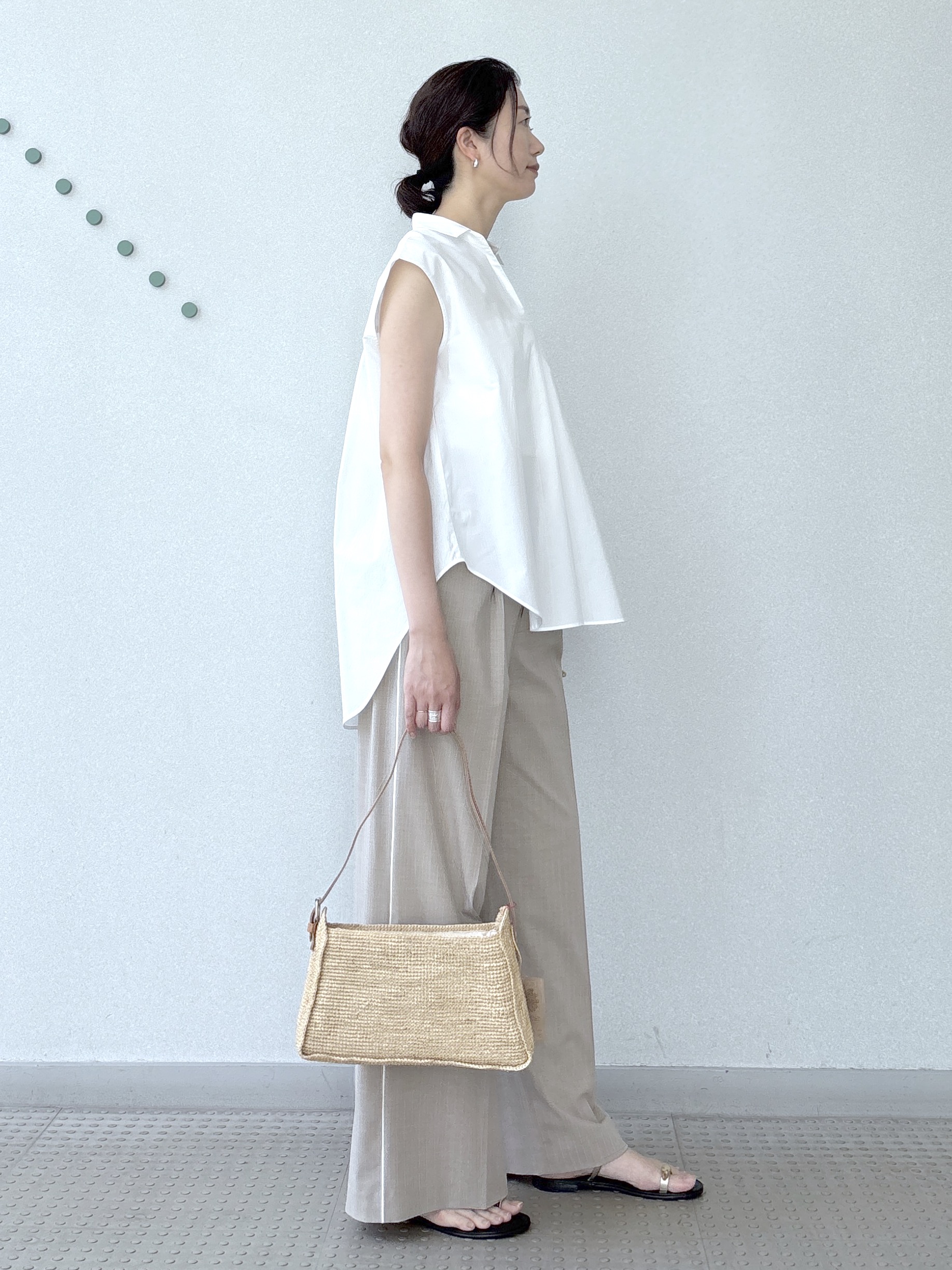 saitoさんの「DRESSTERIOR｜フレンチスリーブ スキッパーブラウス」を使ったコーディネート